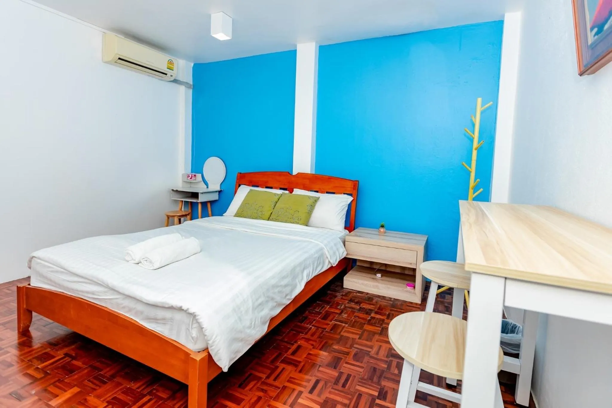 hair dresser in iTalay Krabi