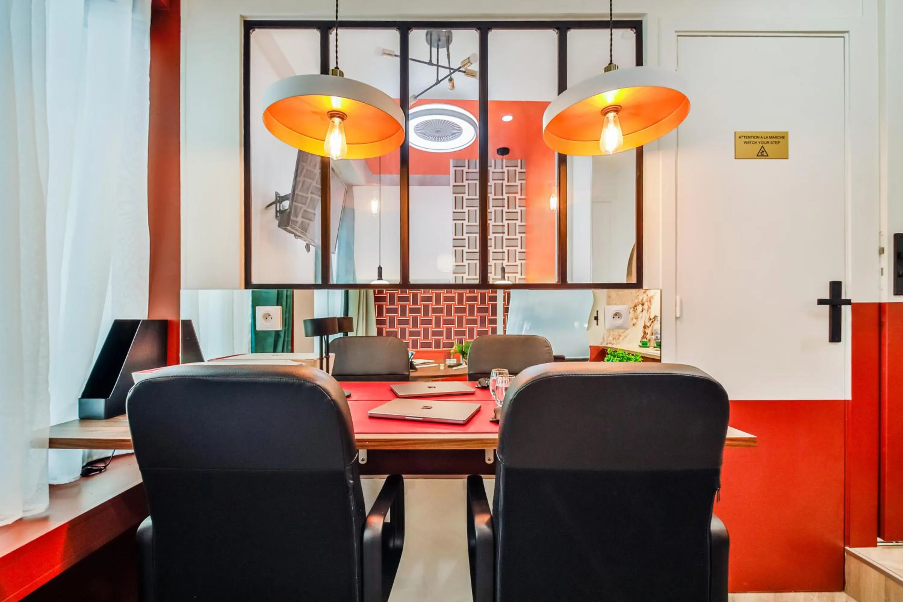 TV and multimedia in WS Molitor - Auteuil