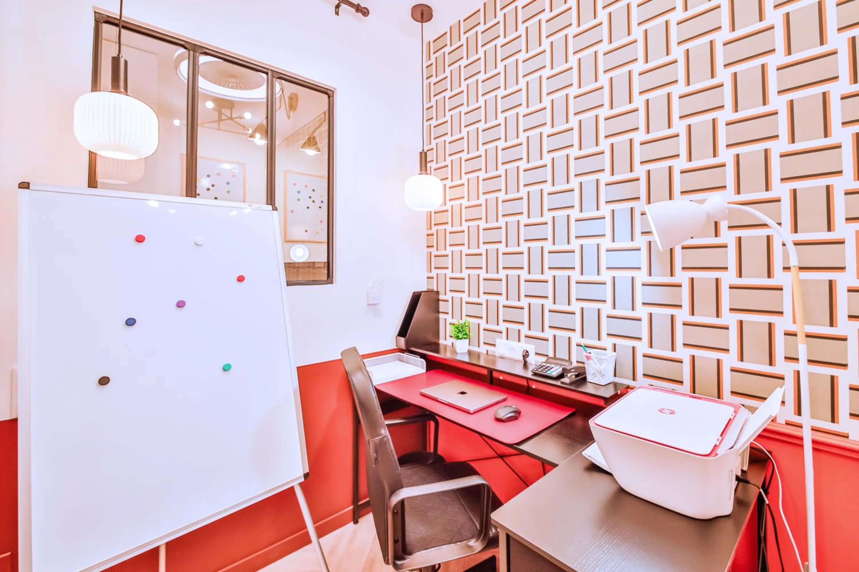 Dining area in WS Molitor - Auteuil