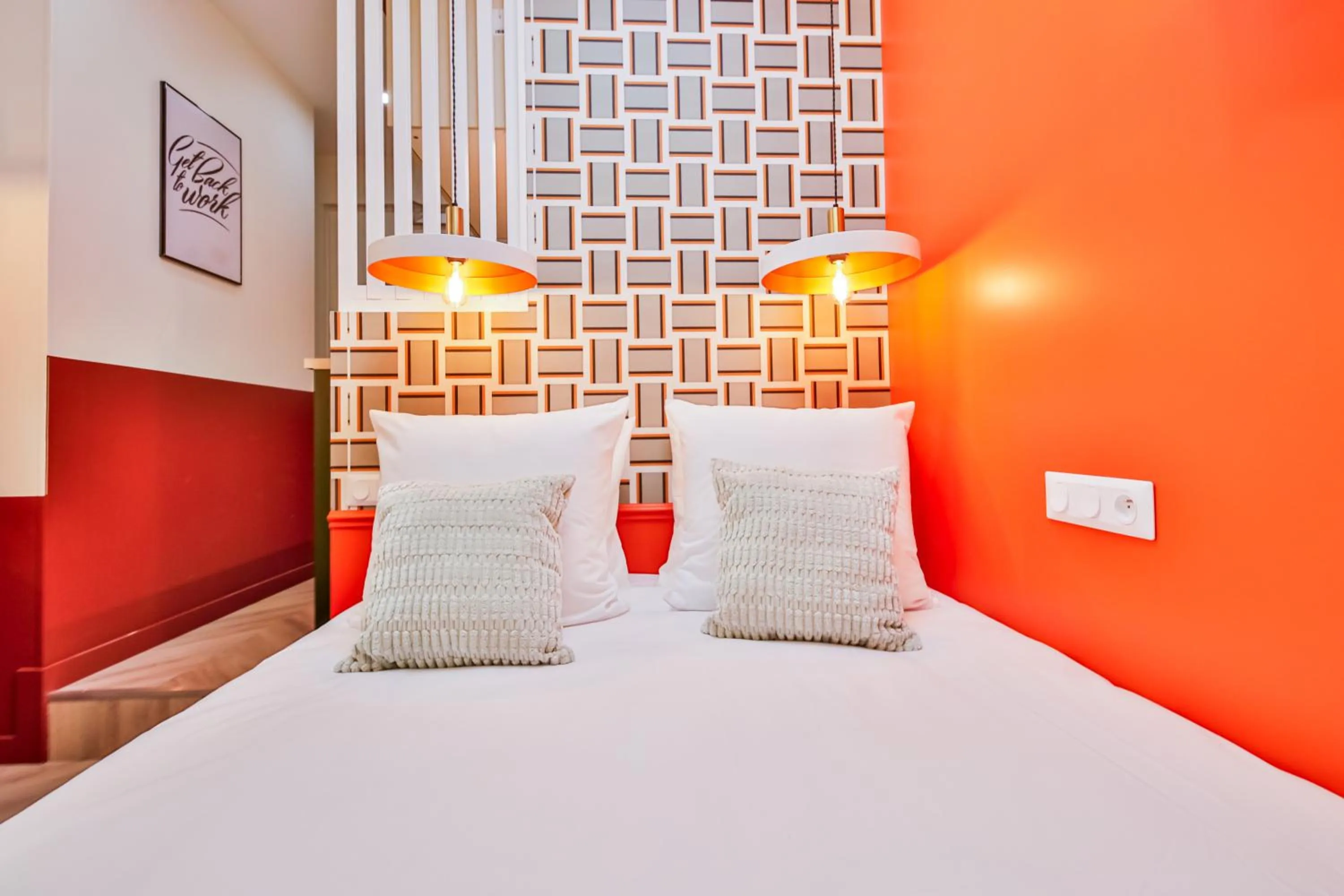 Bed in WS Molitor - Auteuil