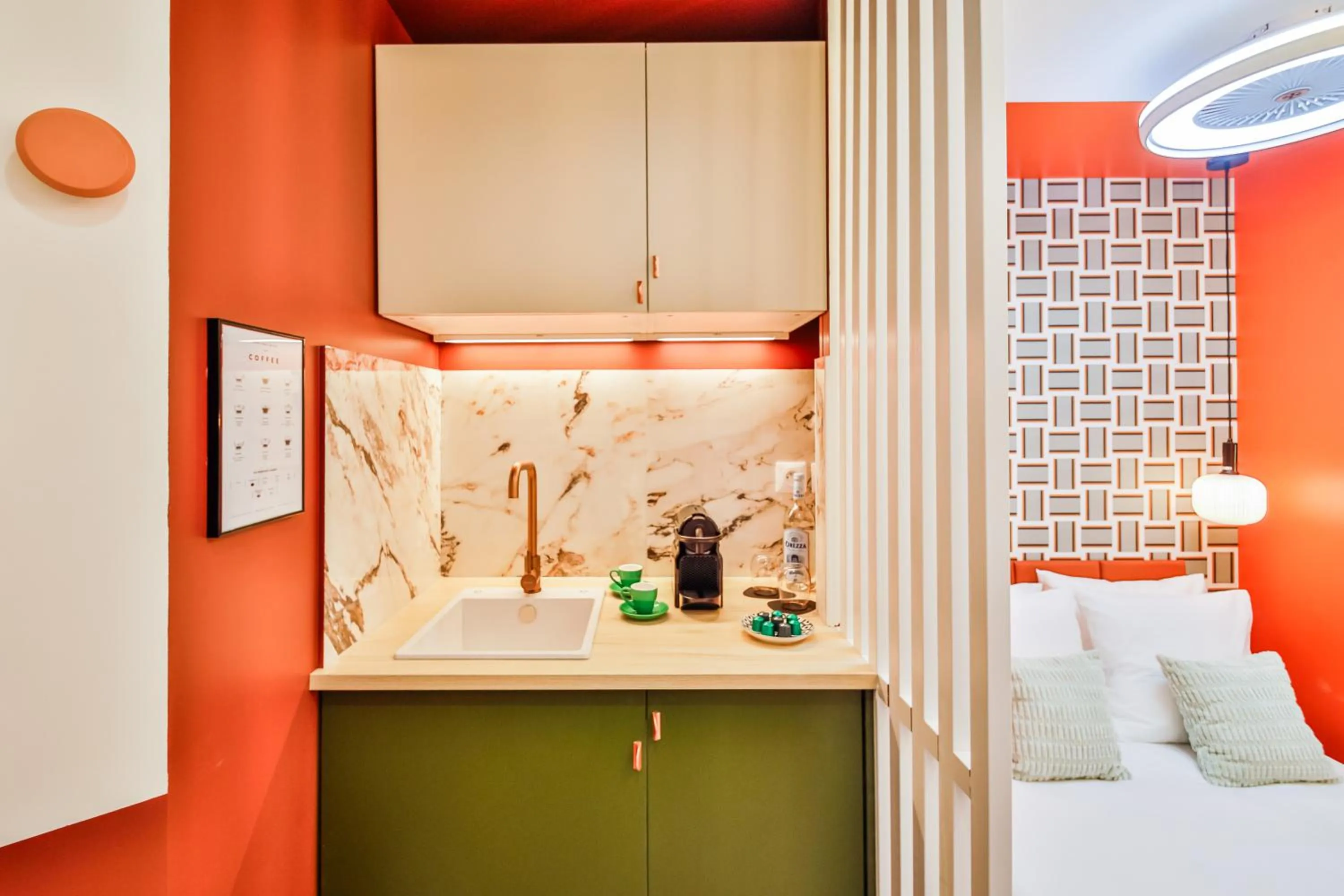 Kitchen or kitchenette, Bed in WS Molitor - Auteuil