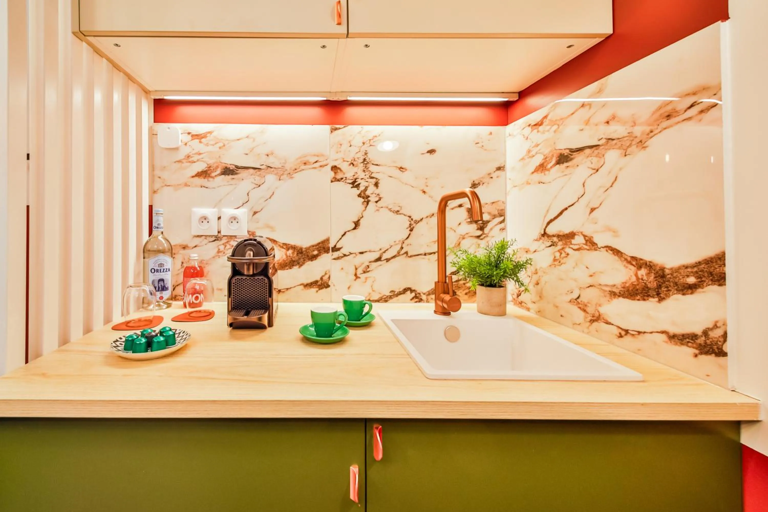 Kitchen or kitchenette in WS Molitor - Auteuil