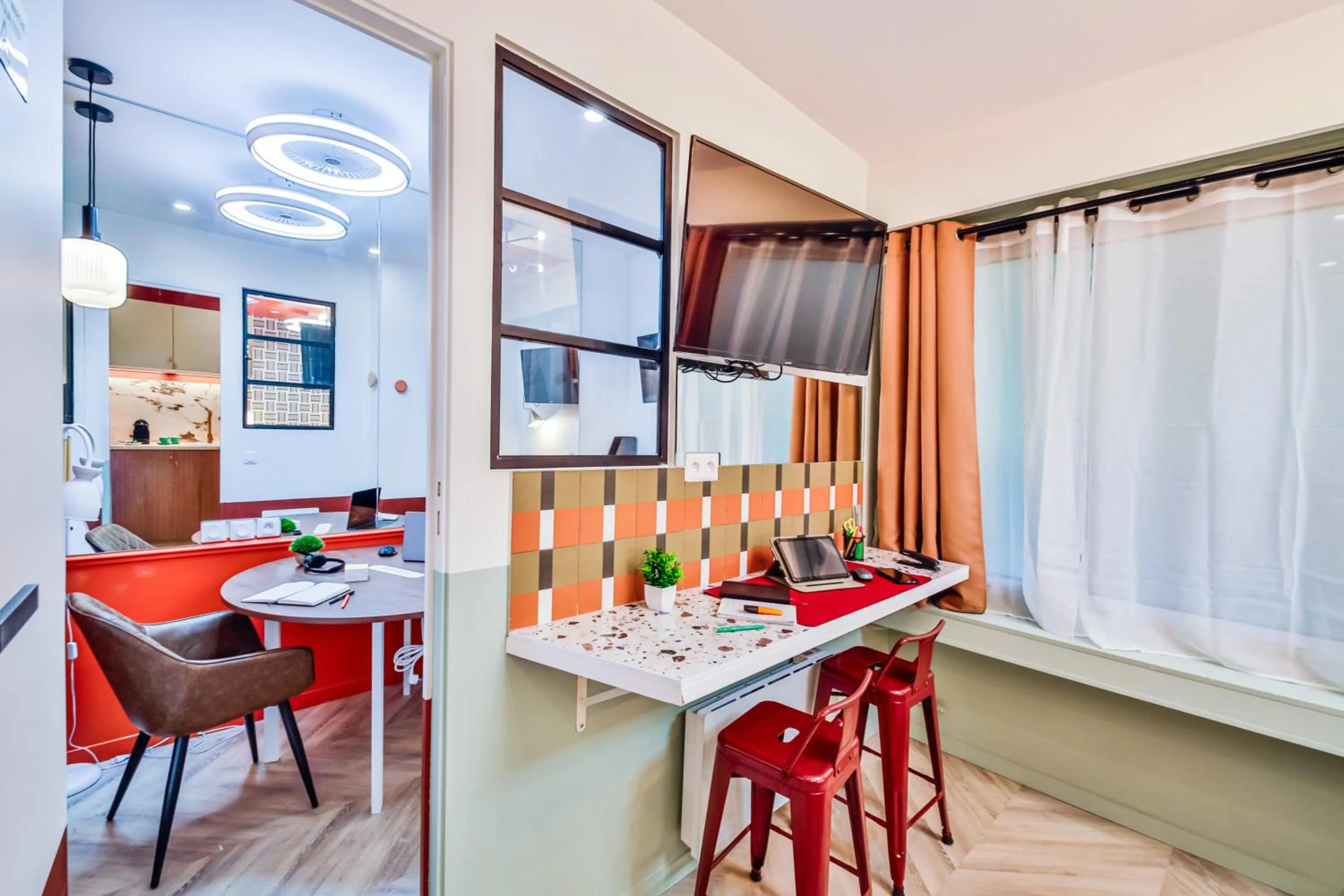 Dining area in WS Molitor - Auteuil