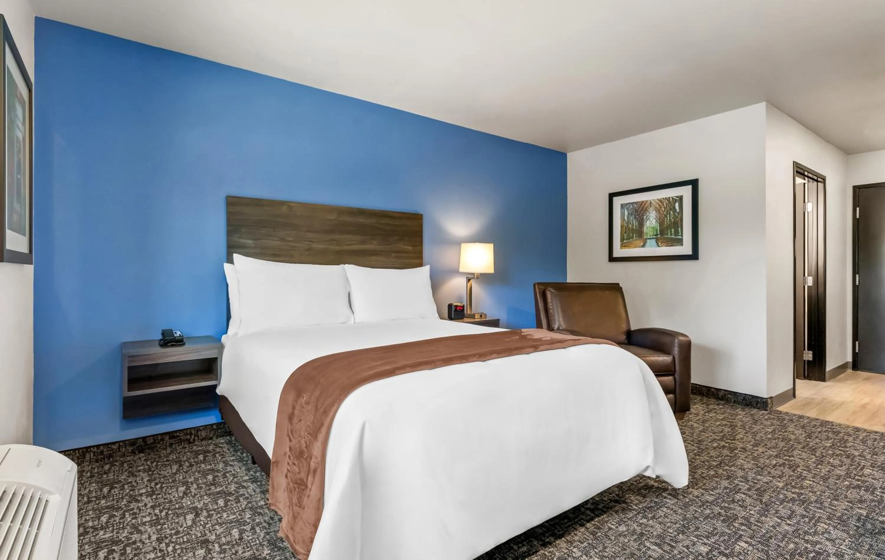 Bed in My Place Hotel-Idaho Falls, ID