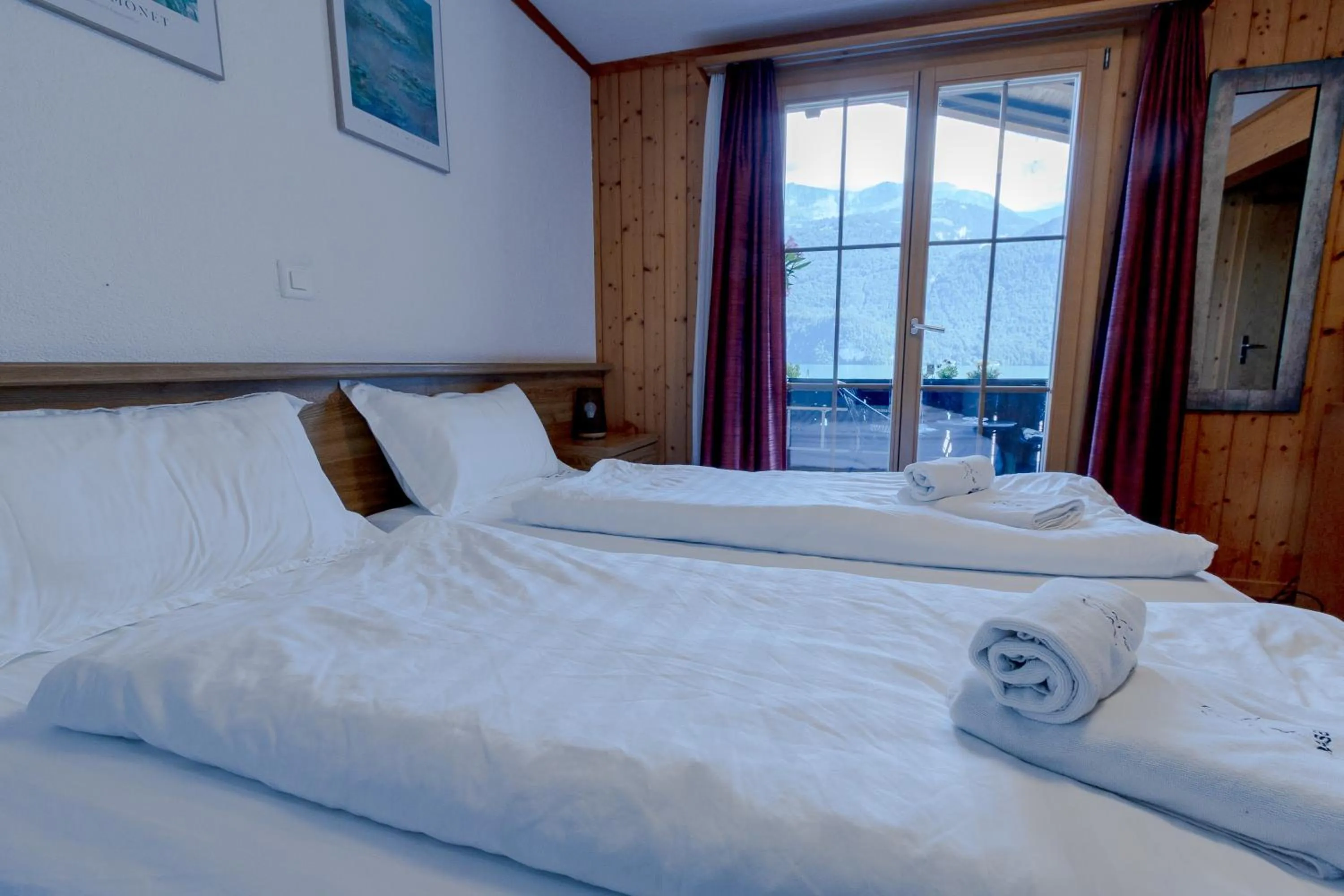 Bed in Hotel Wildbach Brienz