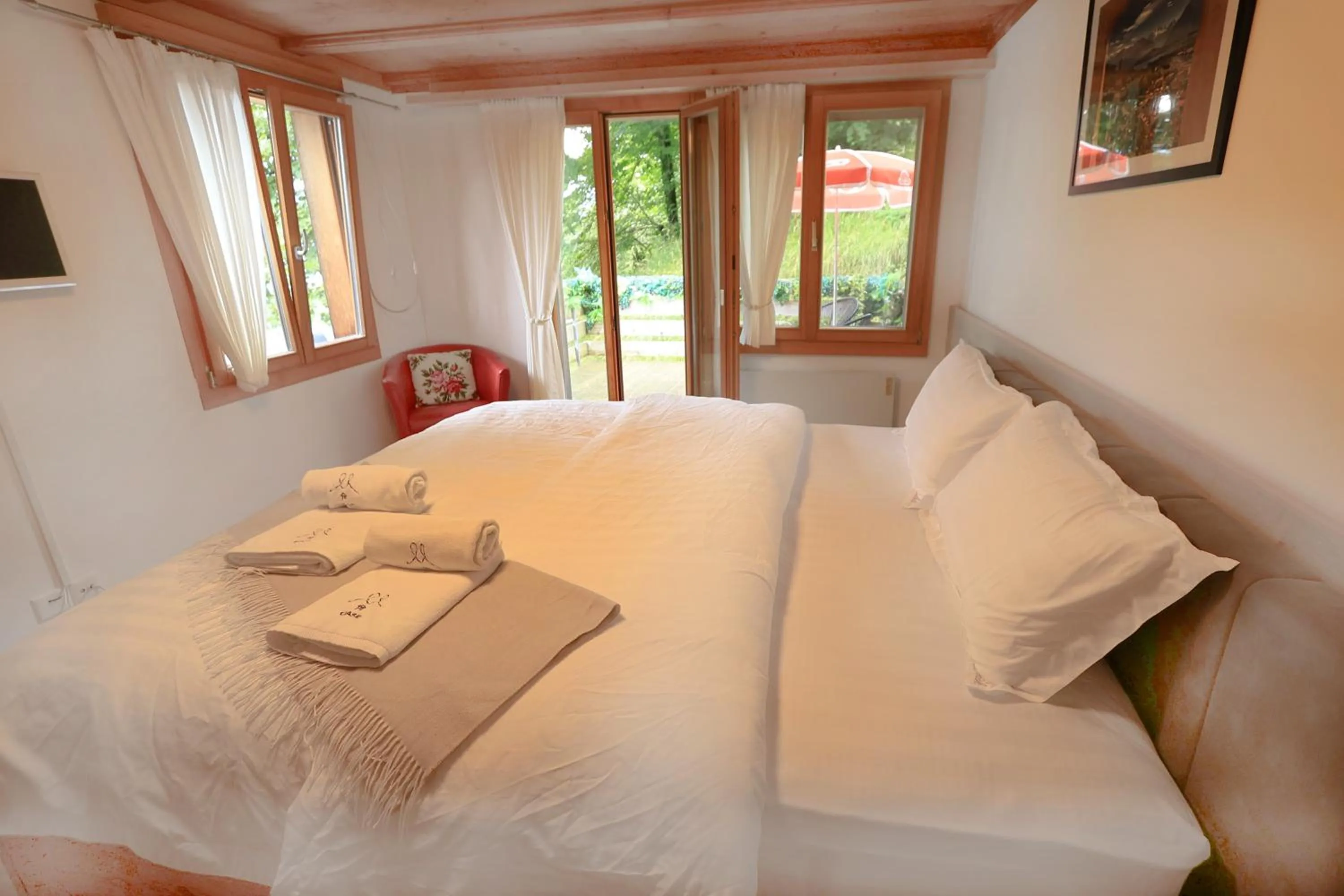 Bed in Hotel Wildbach Brienz