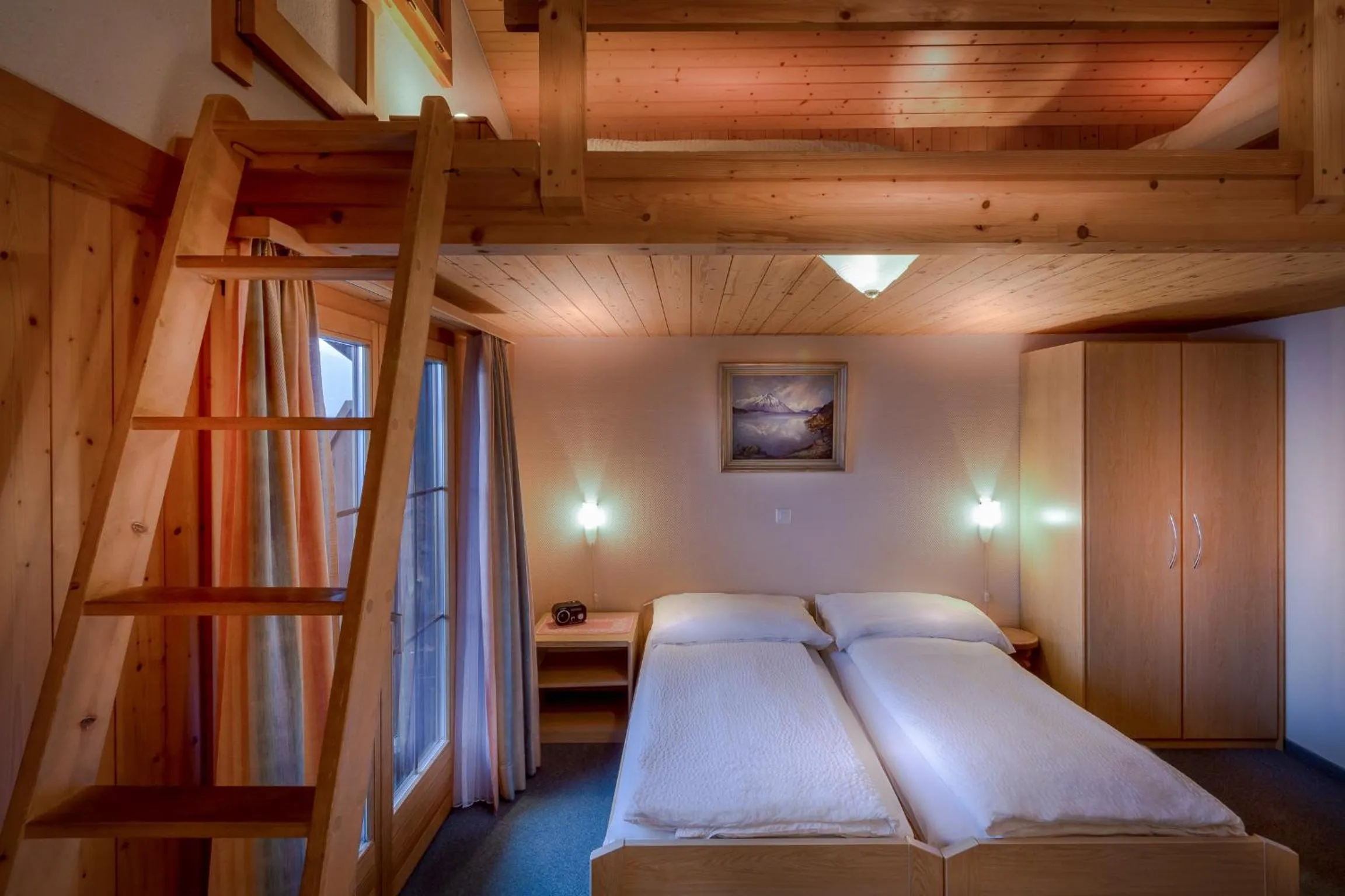 Bed in Hotel Wildbach Brienz