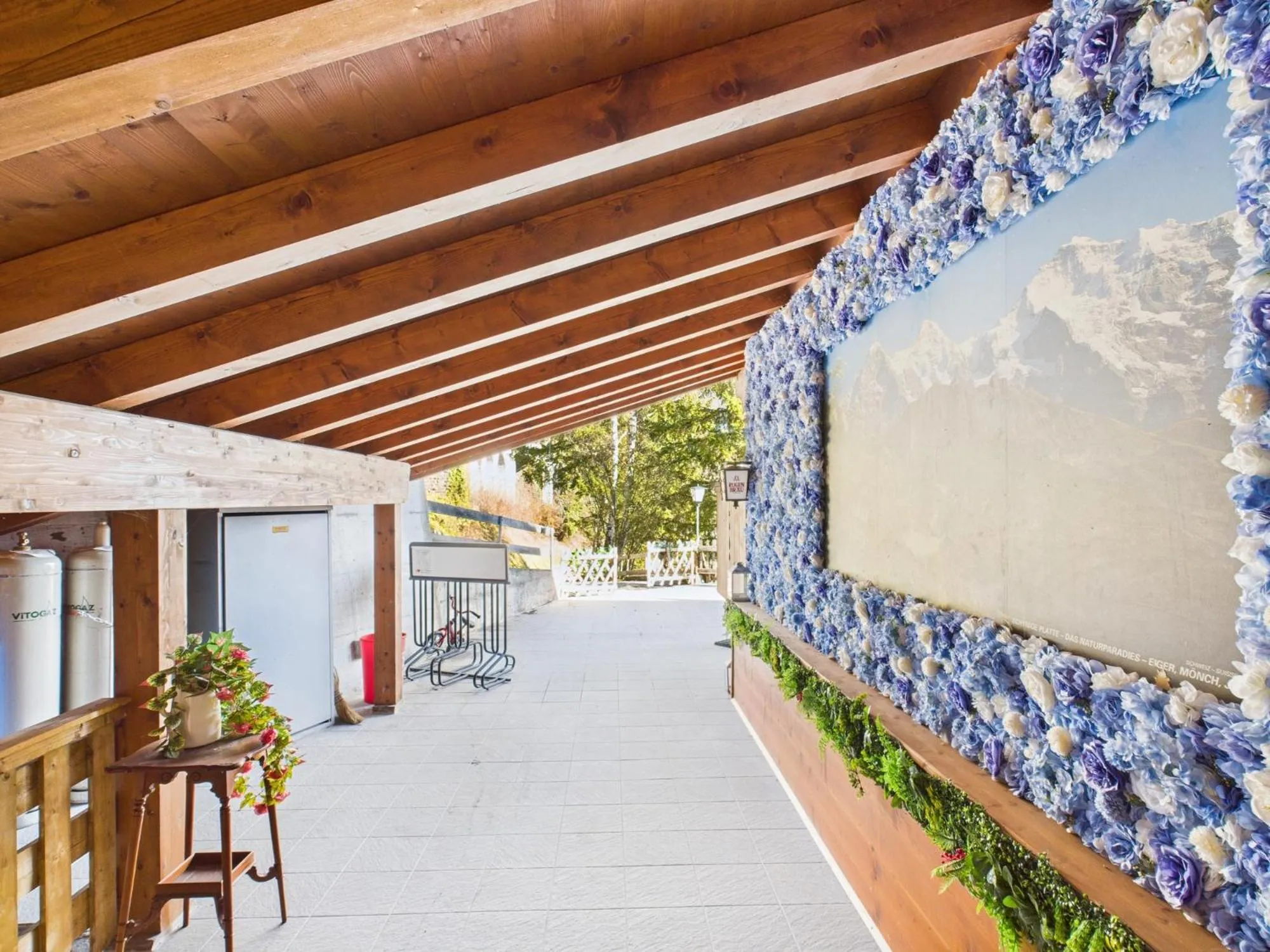 Facade/entrance in Hotel Wildbach Brienz