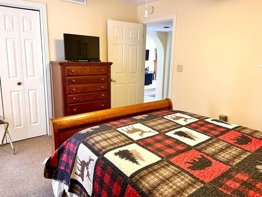 Bed in Amazing Mountain Views, 5 min to Dollywood&parkway
