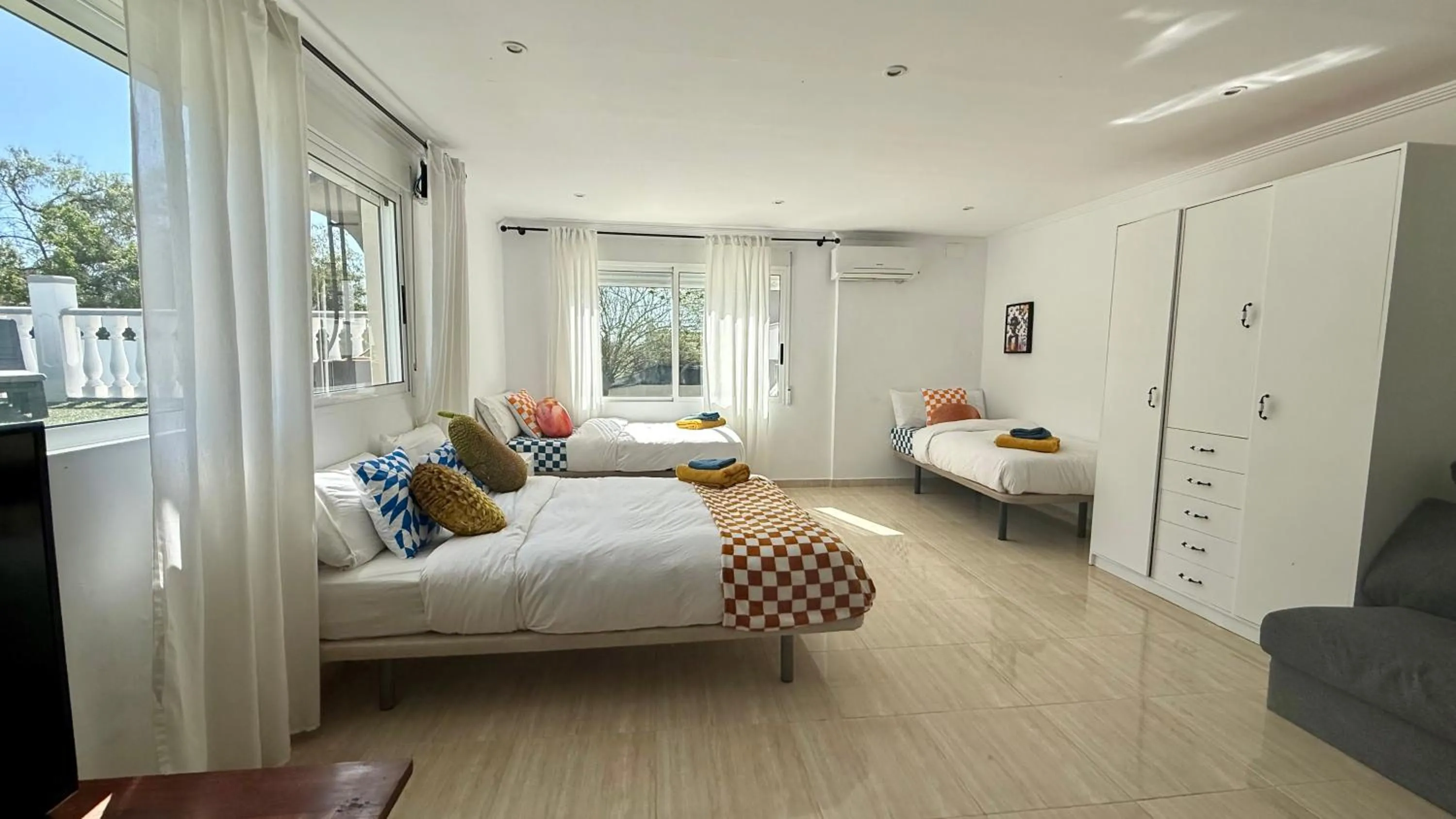 Bed in Kiwidestiny Alicante