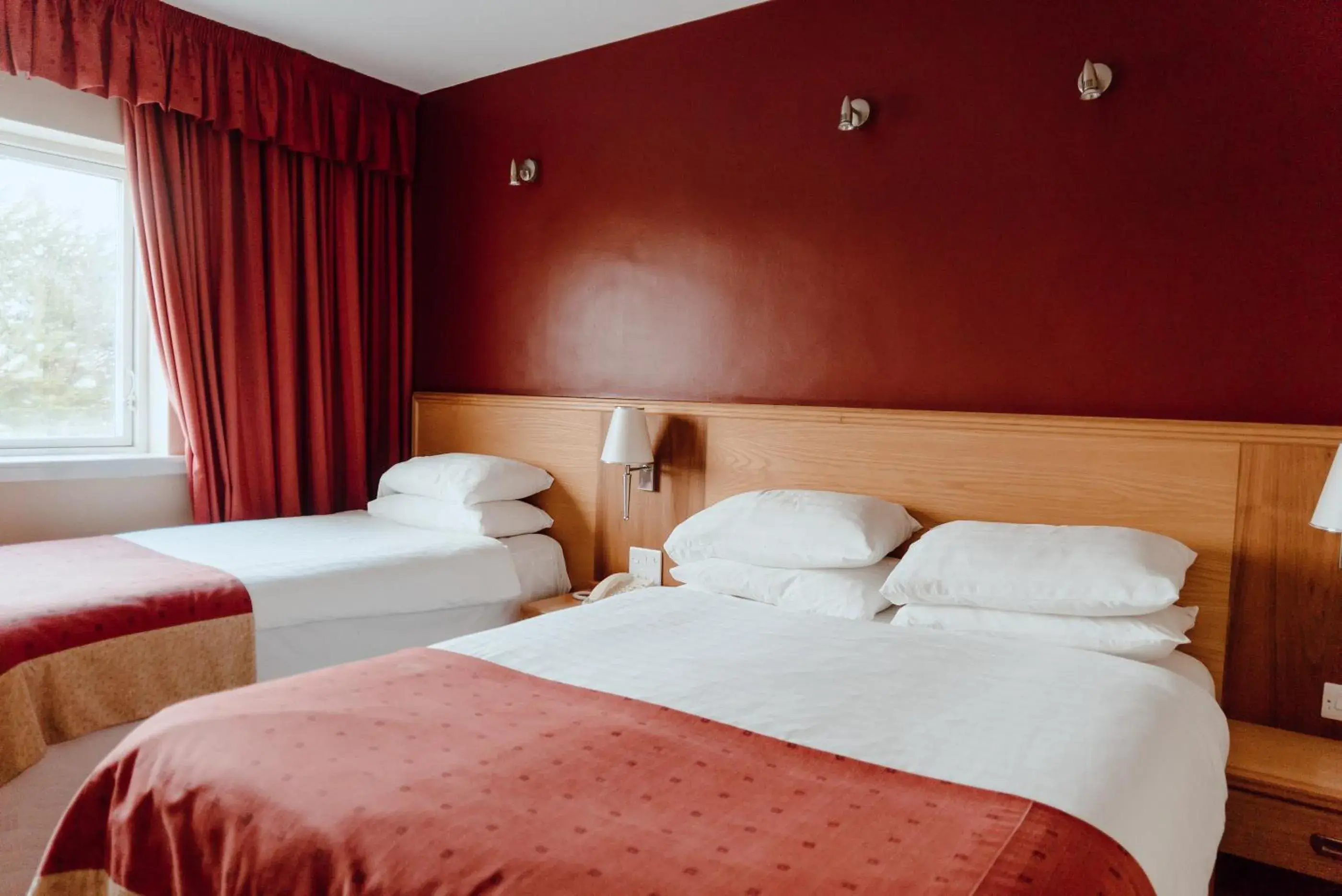 Family Room - single occupancy in Cabarfeidh Hotel Family Room - single occupancy in Cabarfeidh Hotel