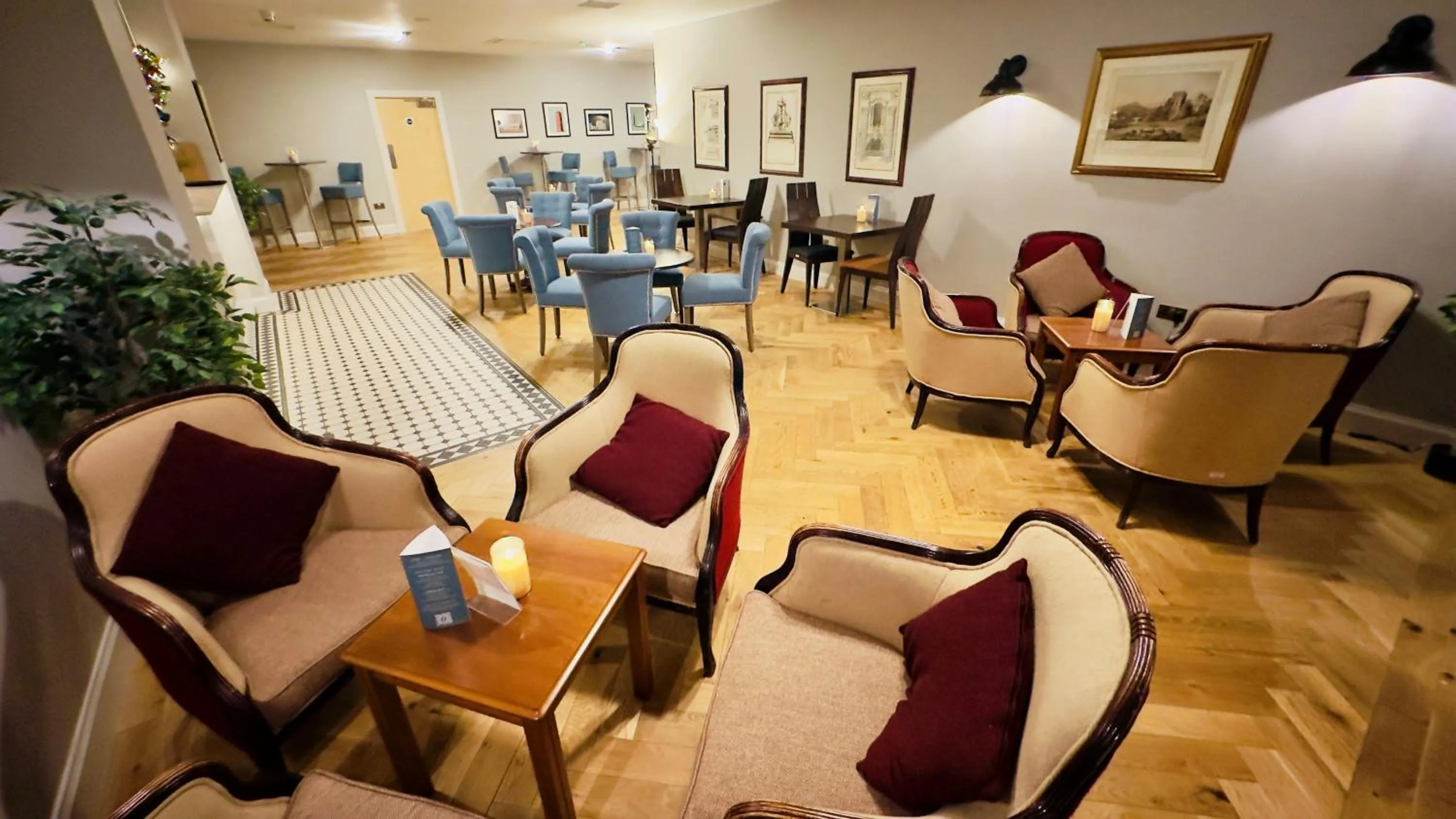 Lounge or bar in Cabarfeidh Hotel