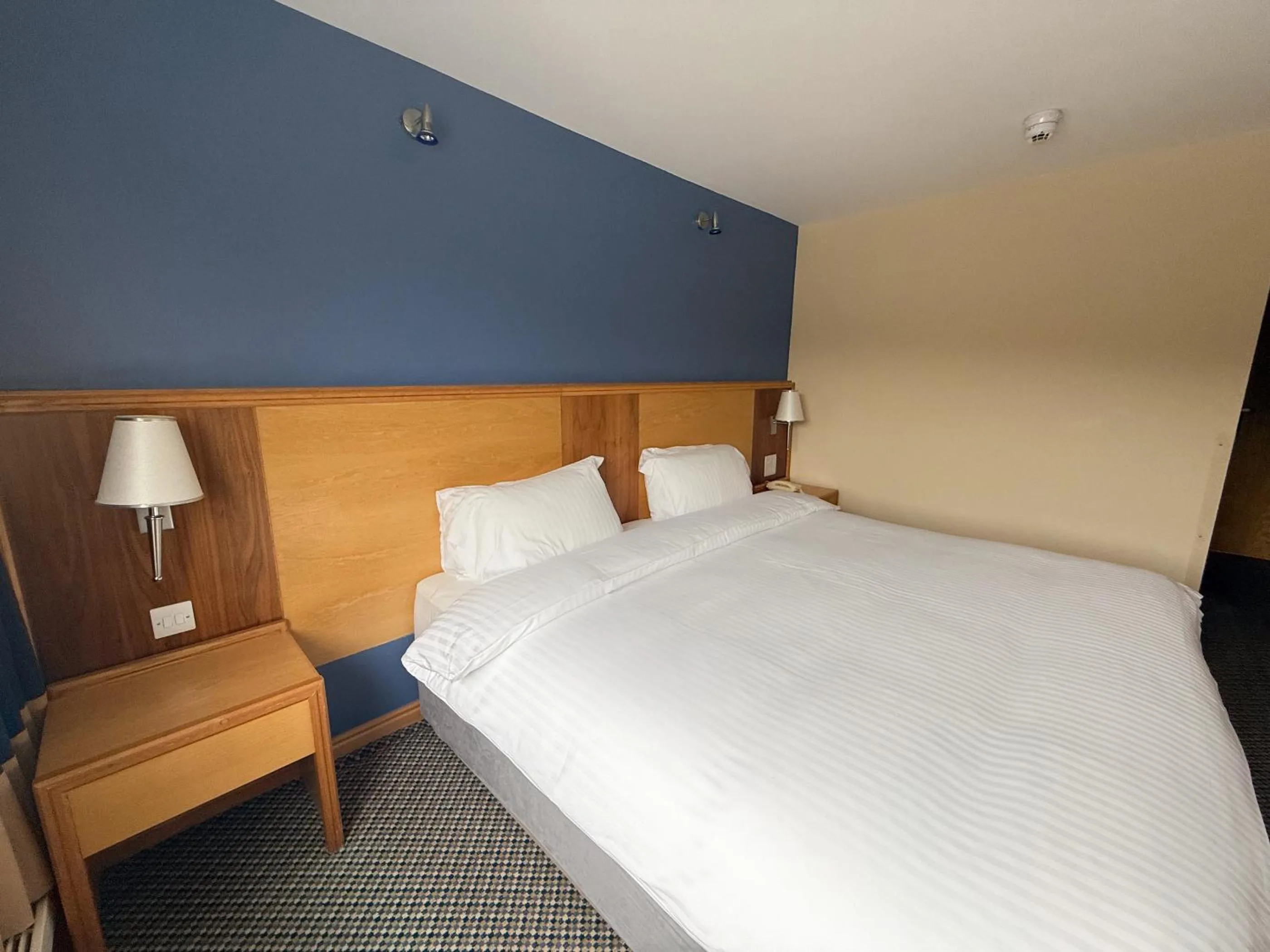 Bed in Cabarfeidh Hotel