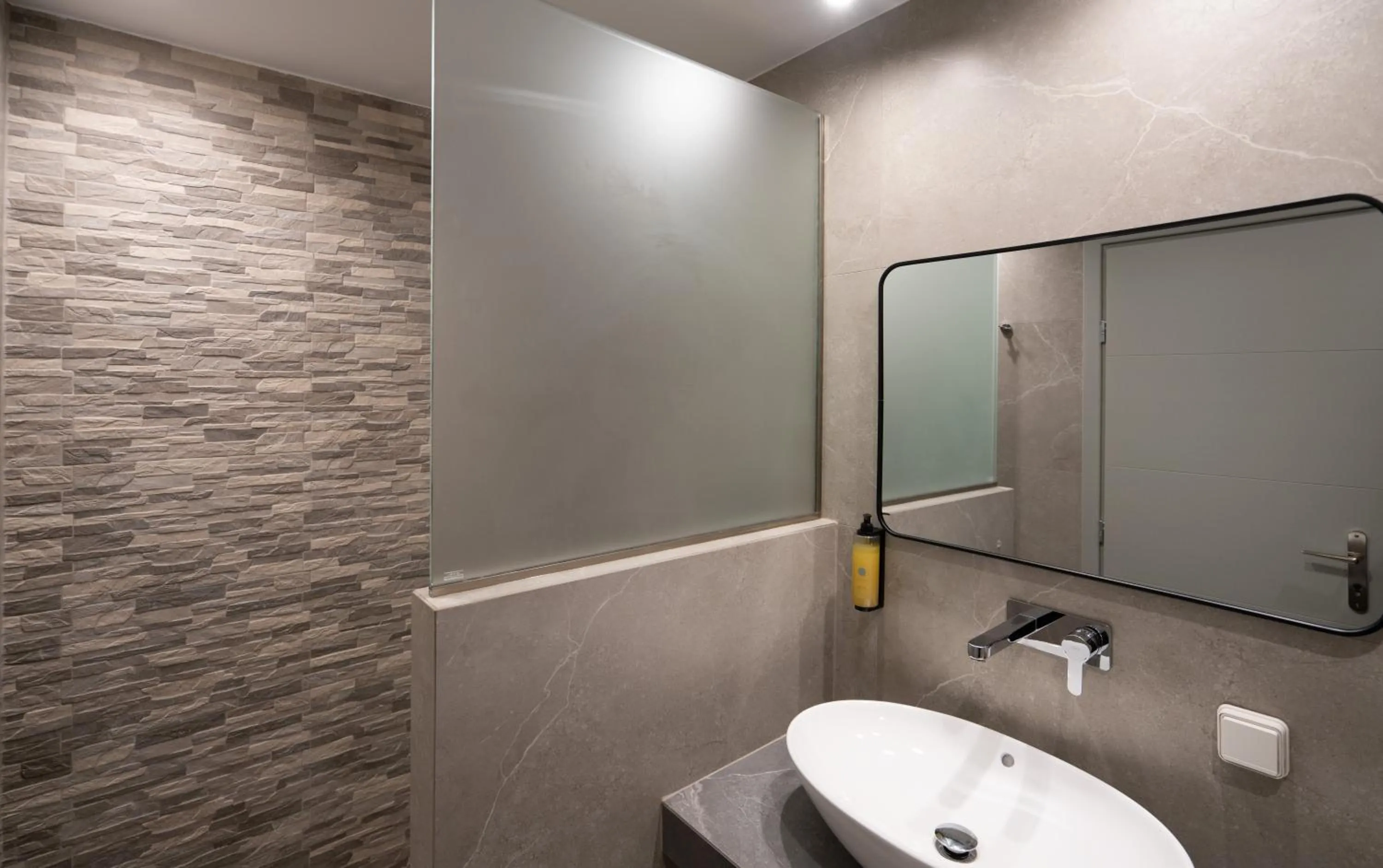 Shower in Griseo Villas