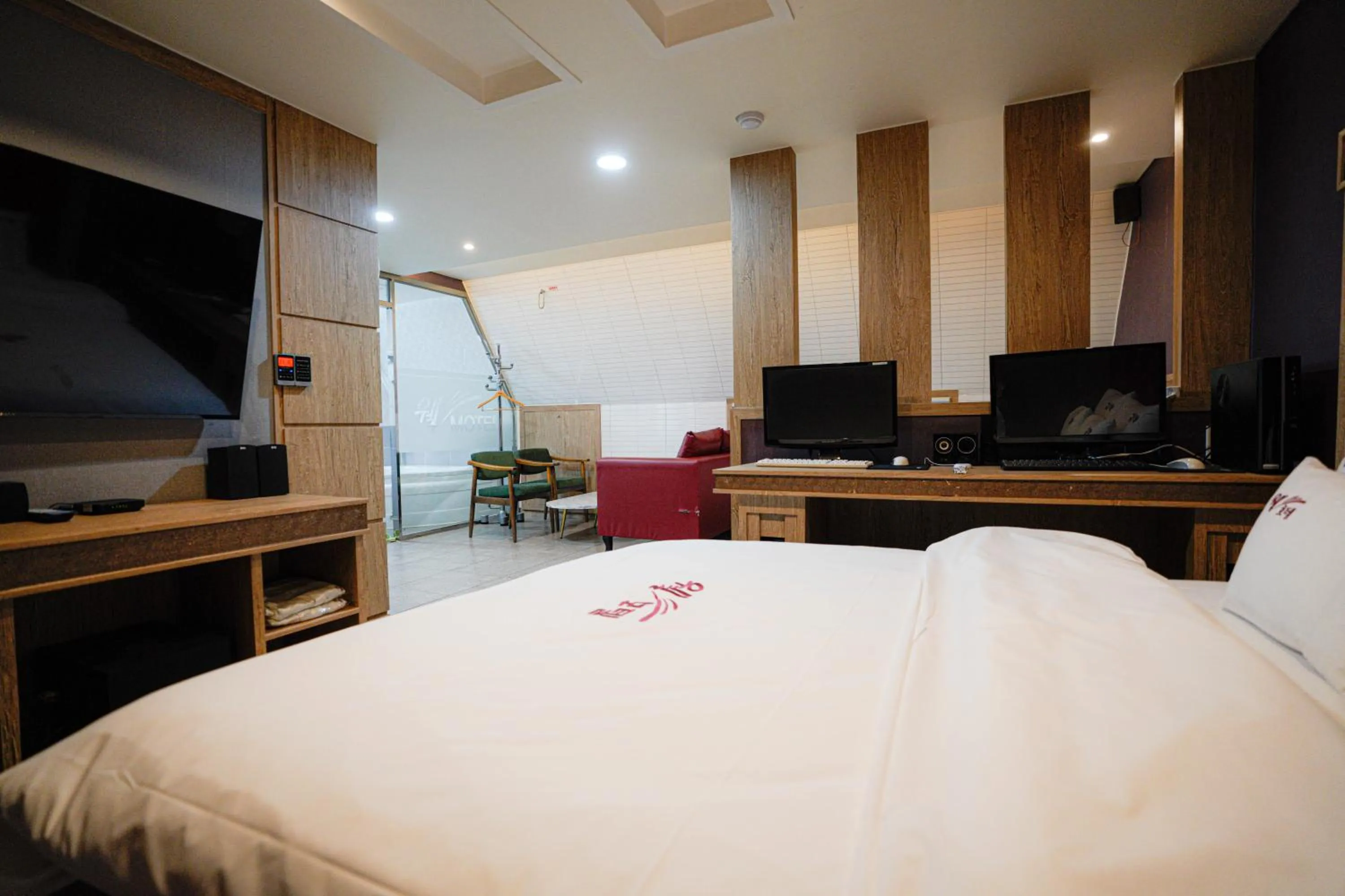 Bed in Mokpo Well hotel