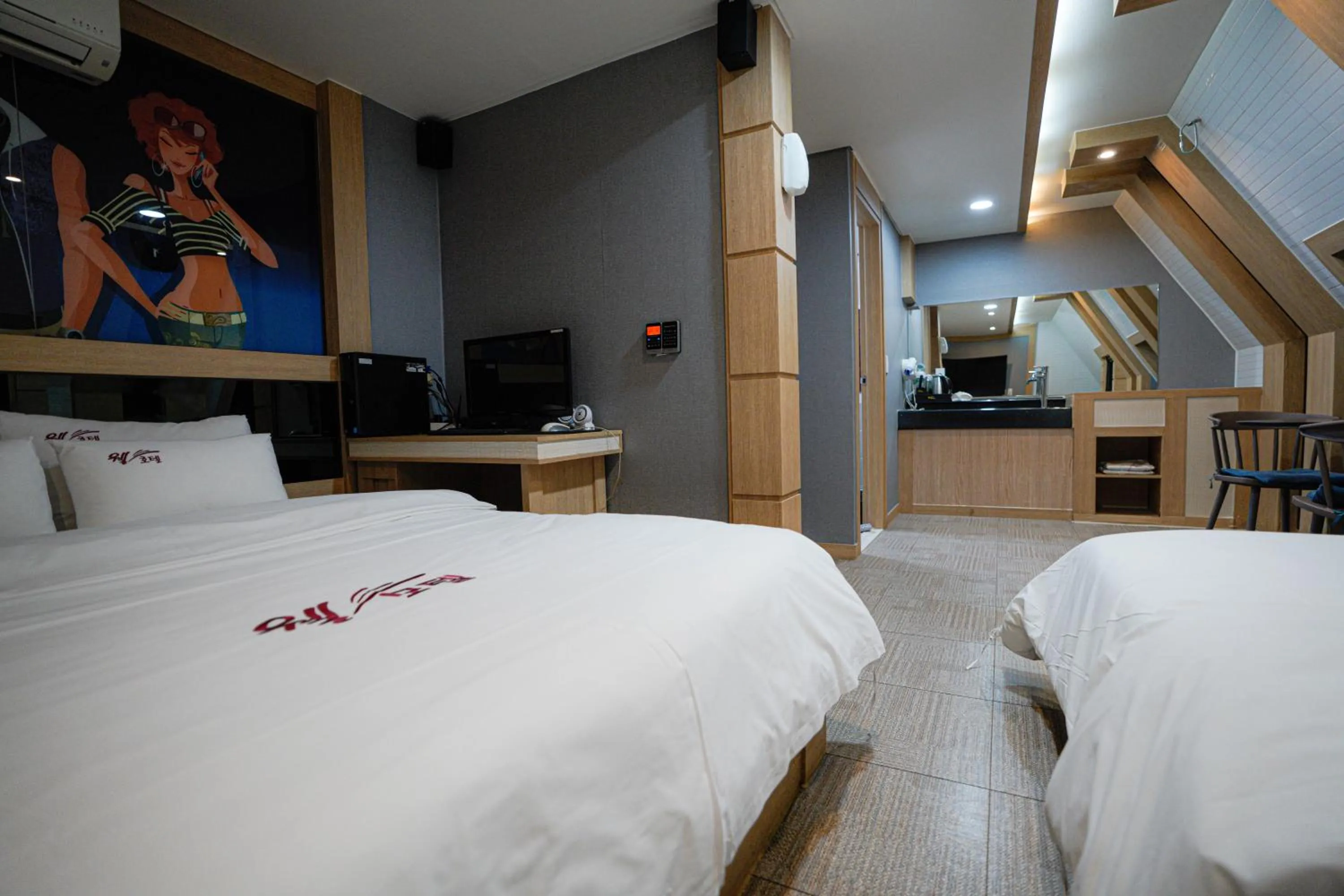 Bed in Mokpo Well hotel