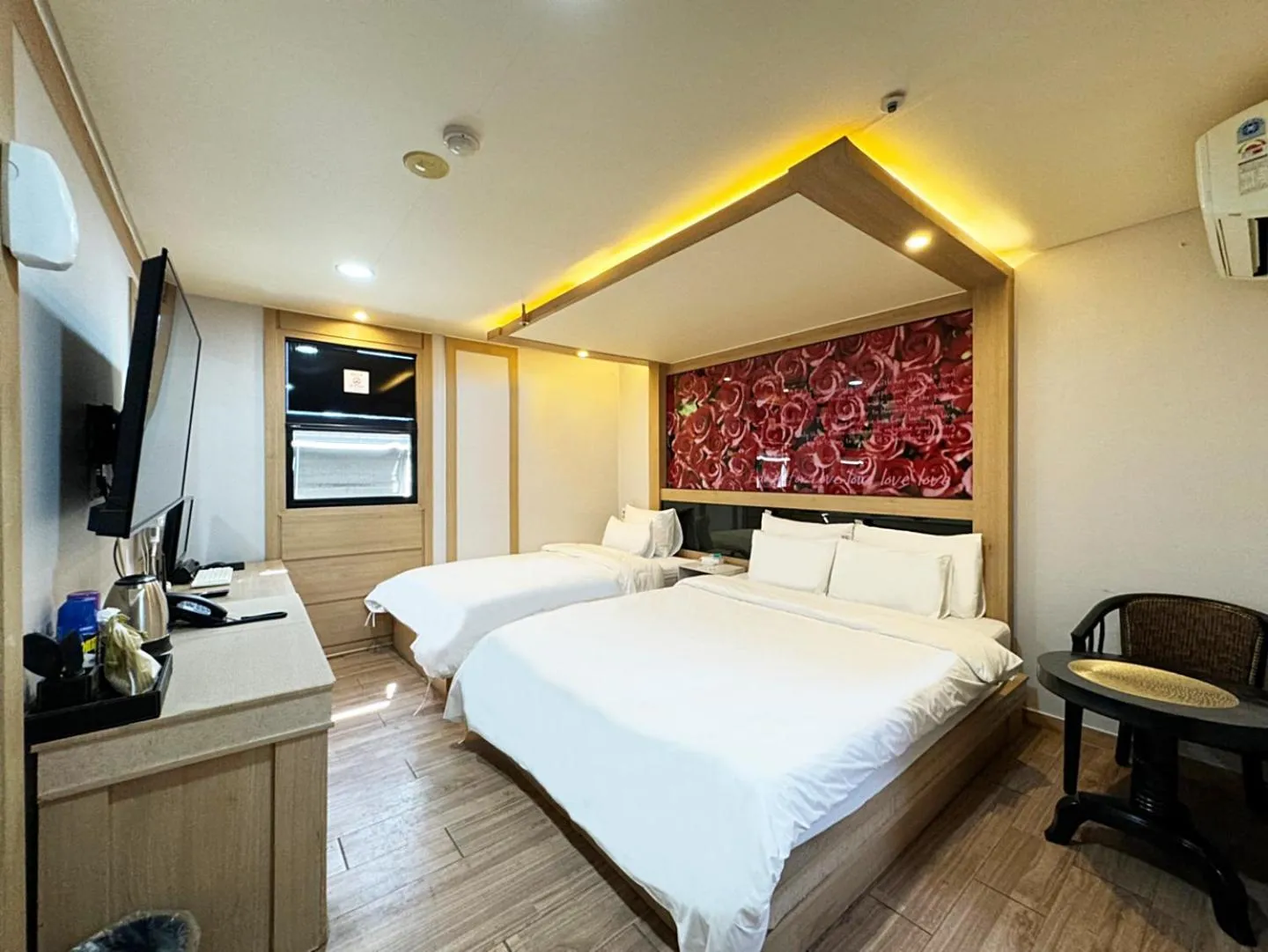 Bed in Mokpo Well hotel