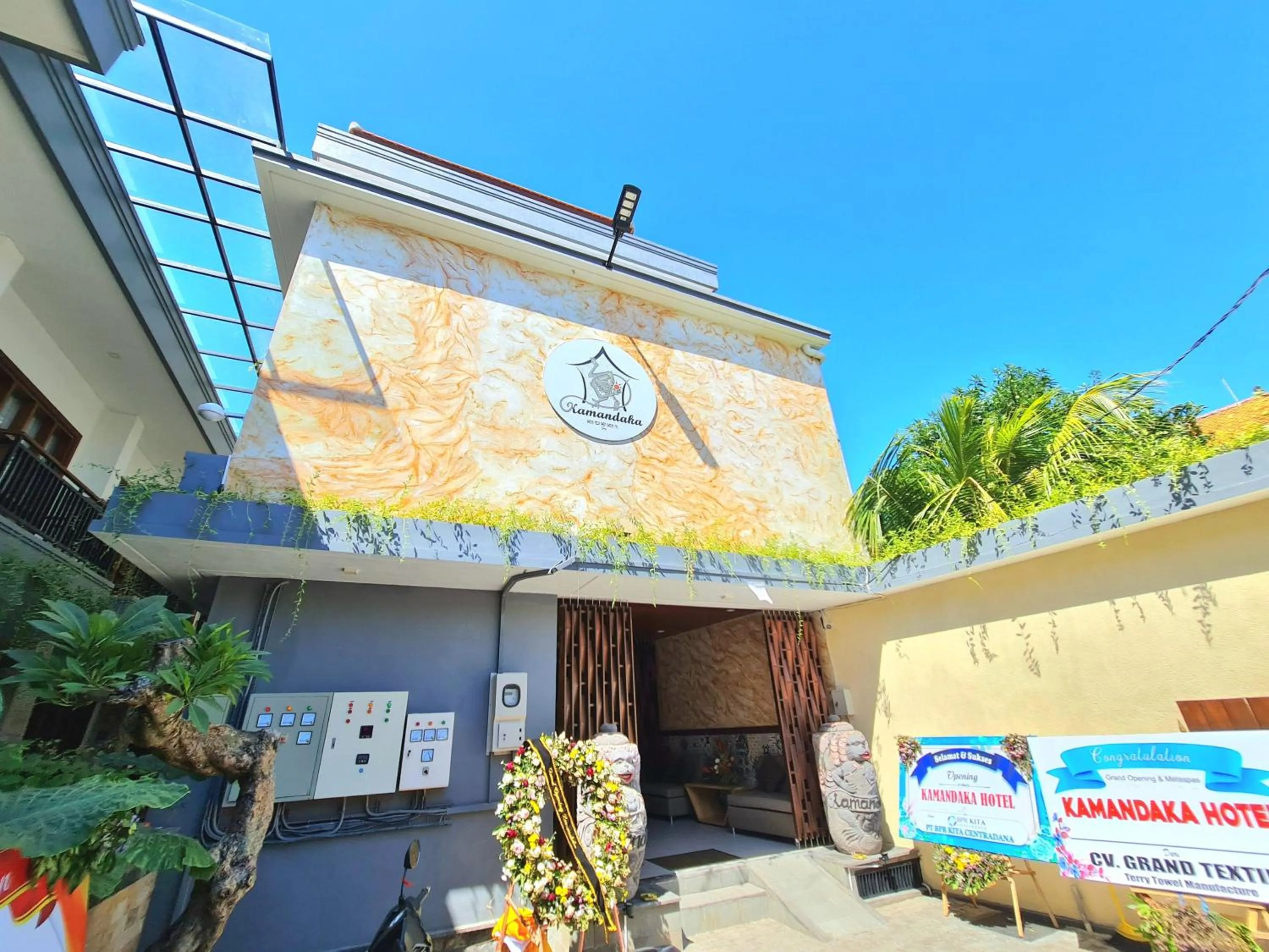 Property building in Kamandaka