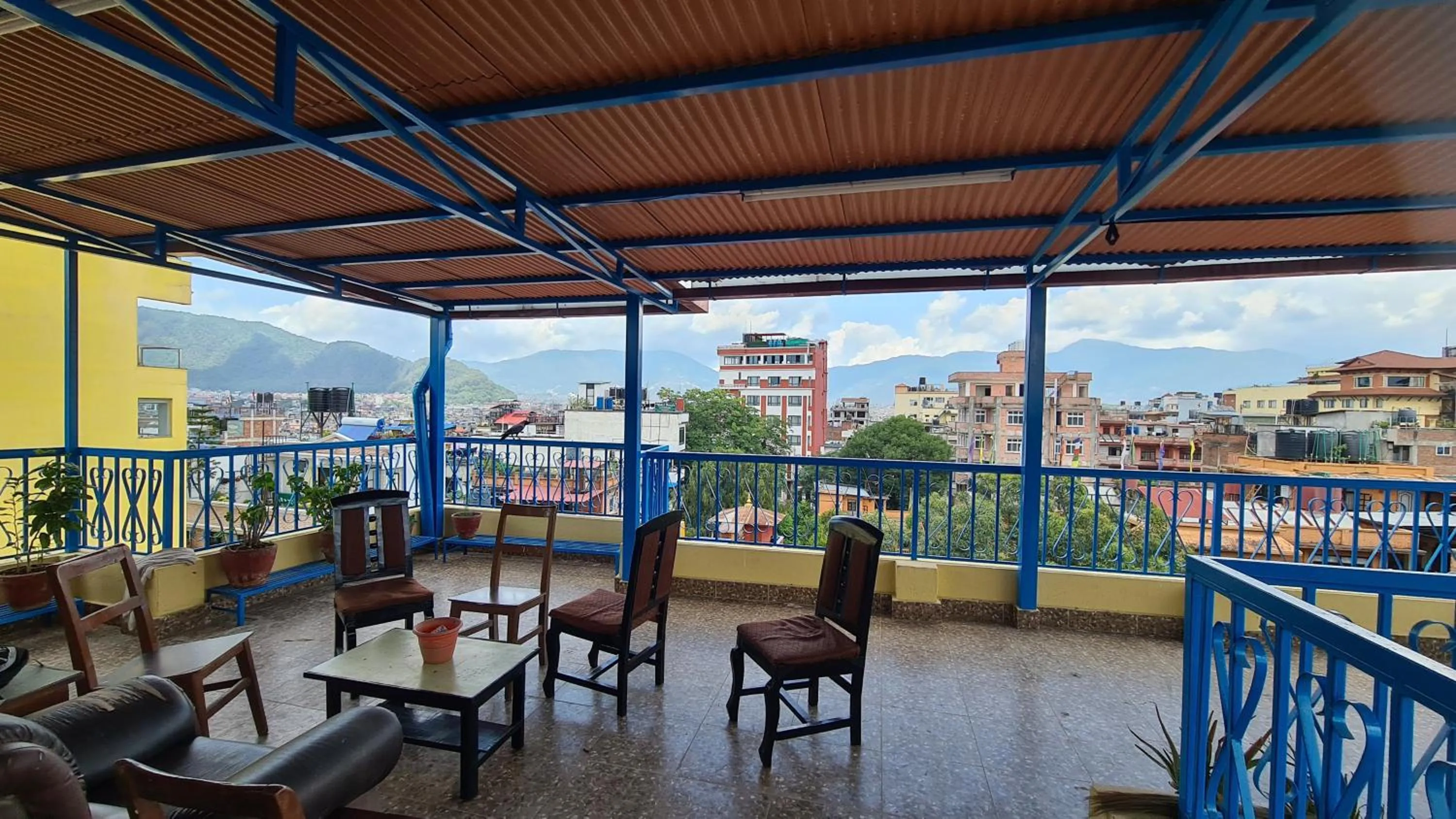 Restaurant/places to eat in Temple Town Inn