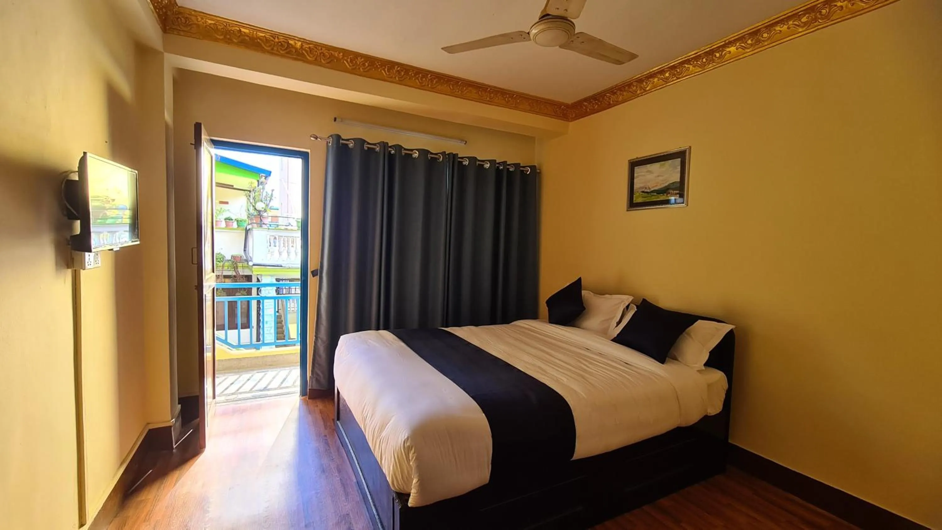 Bed in Temple Town Inn