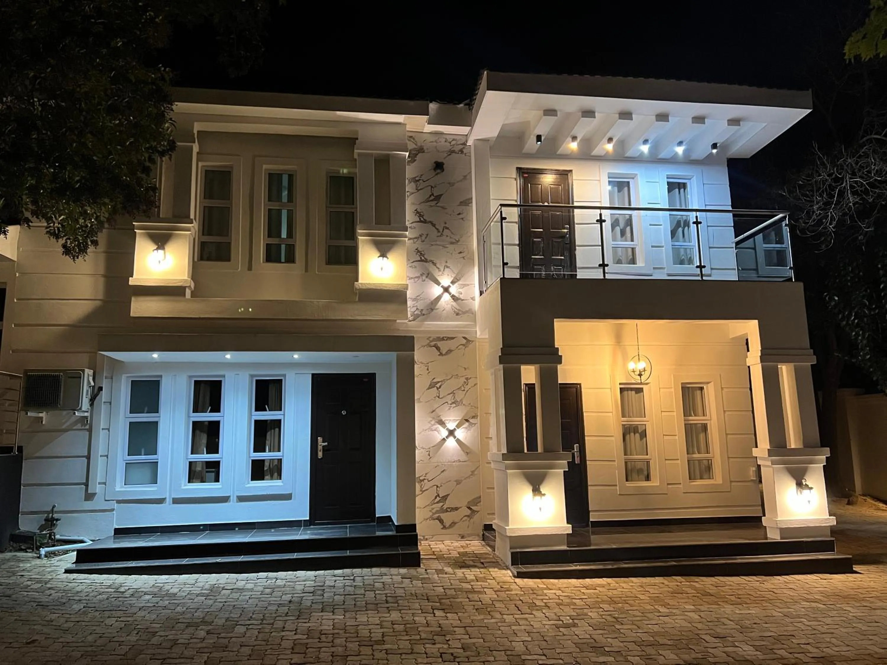 435 on vale boutique aparthotel