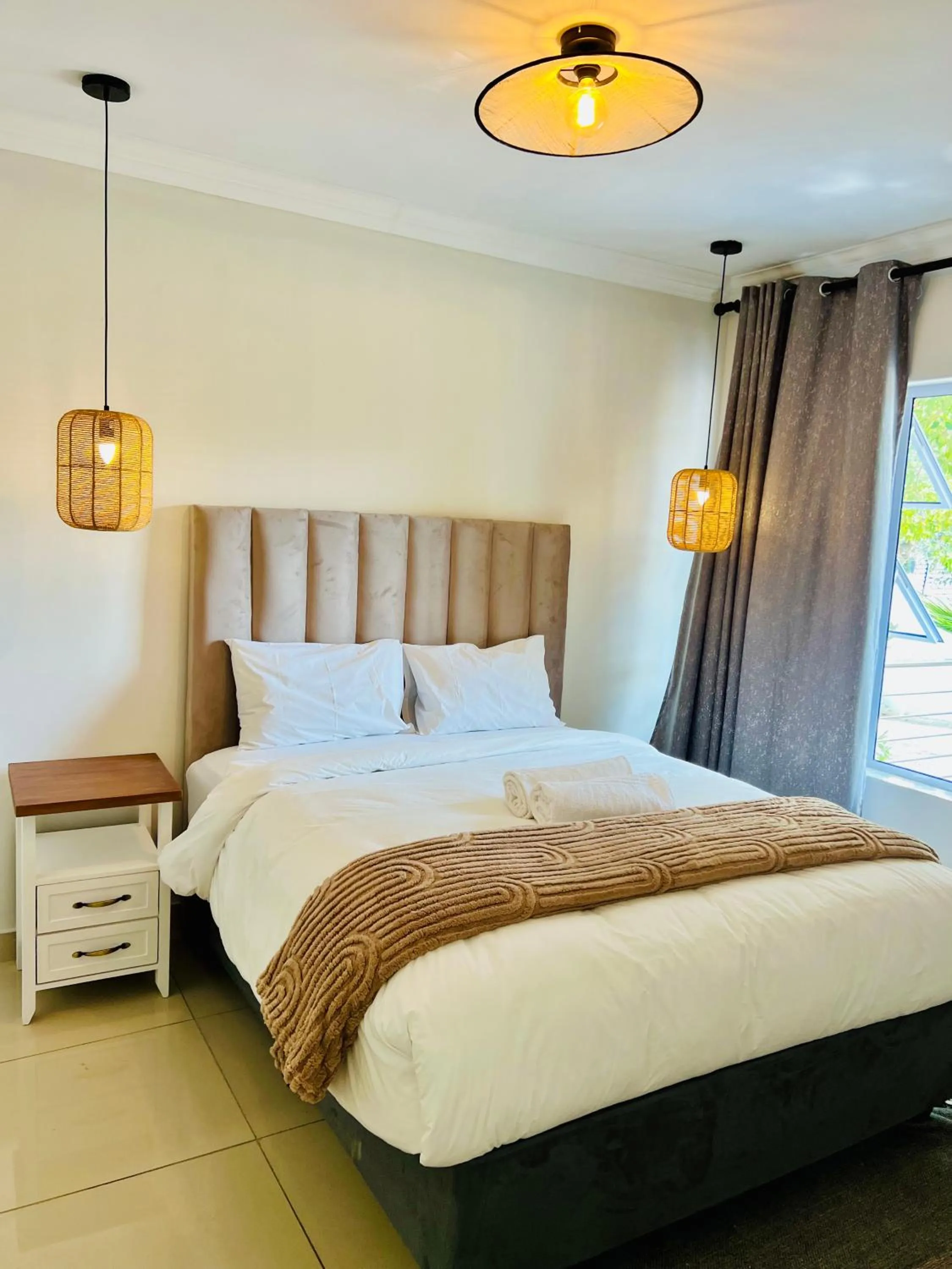 Bed in 435 on vale boutique aparthotel