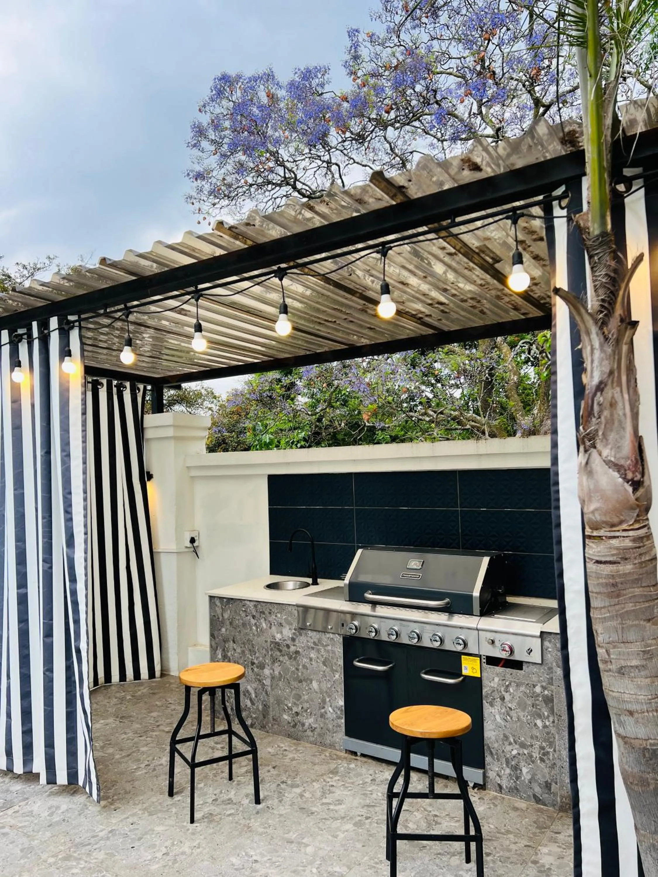 435 on vale boutique aparthotel