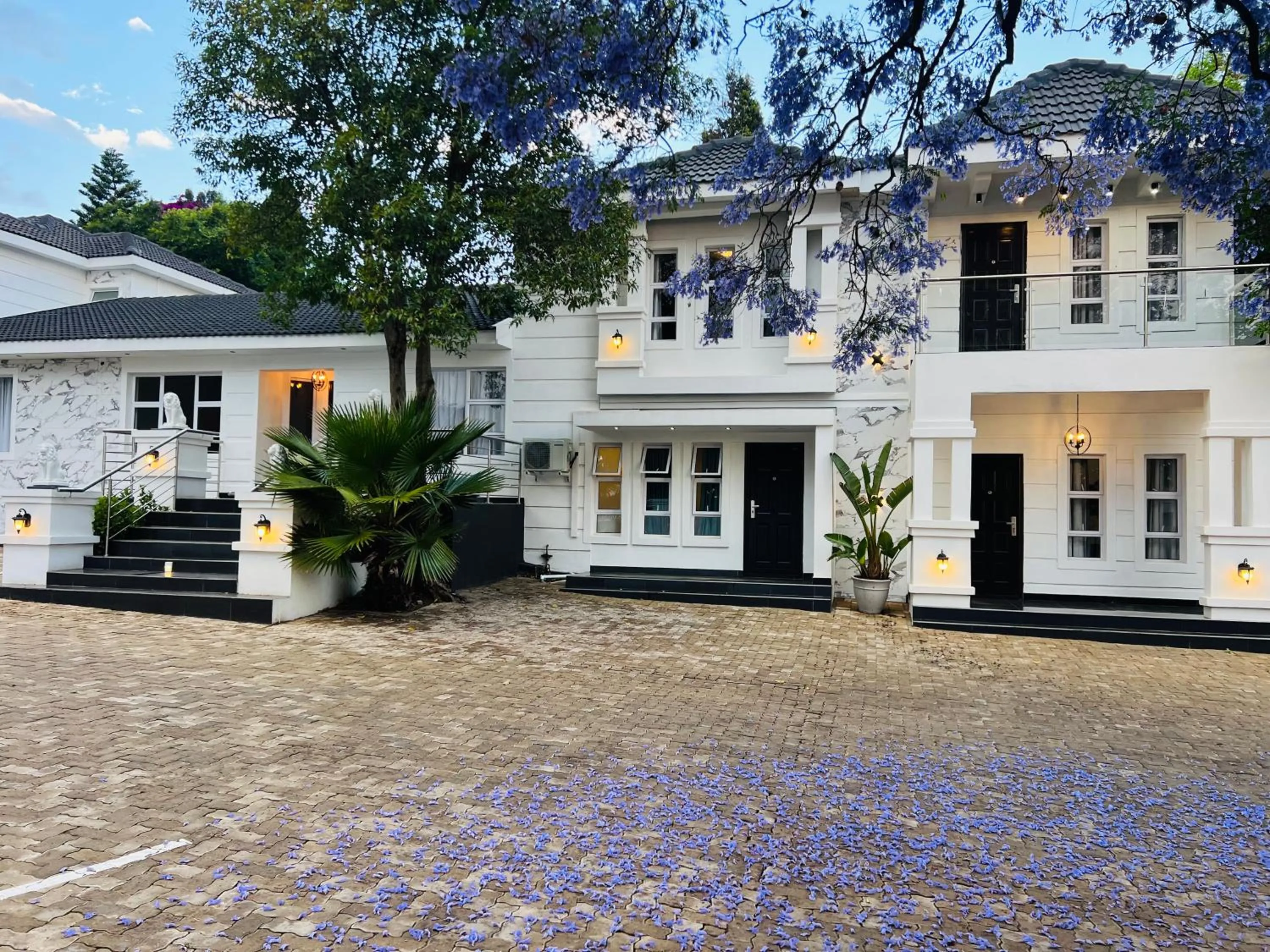 435 on vale boutique aparthotel