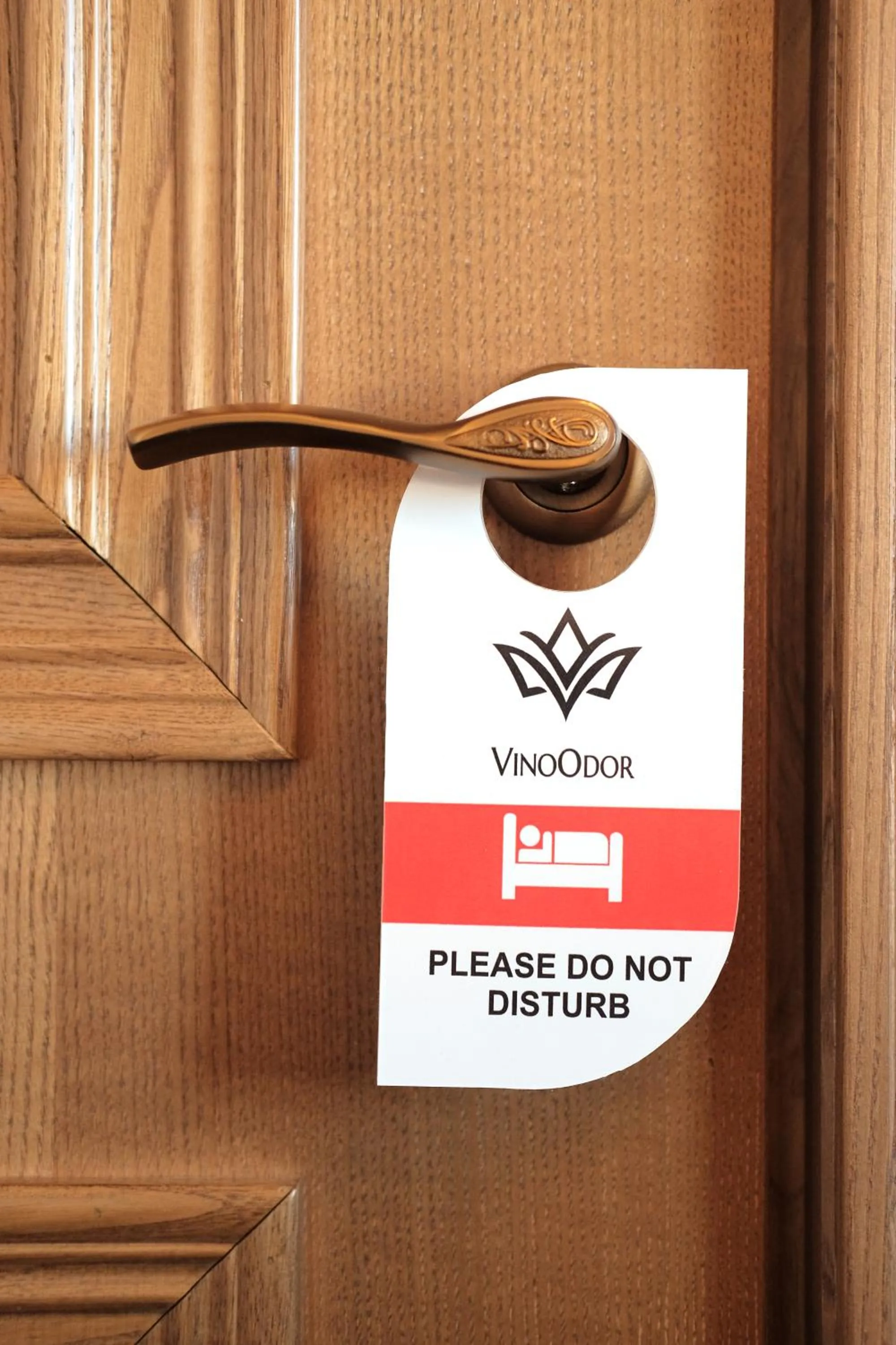 Text overlay in VinoOdor - ვინოოდორ