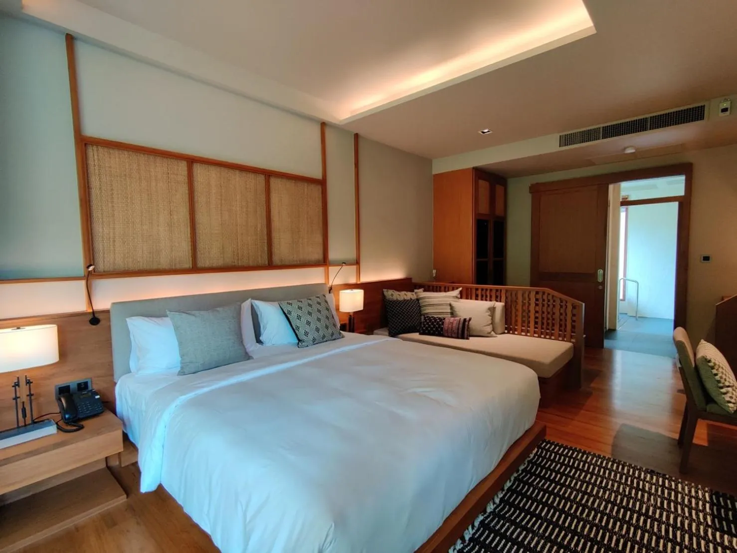 Bed in Rarin Villas