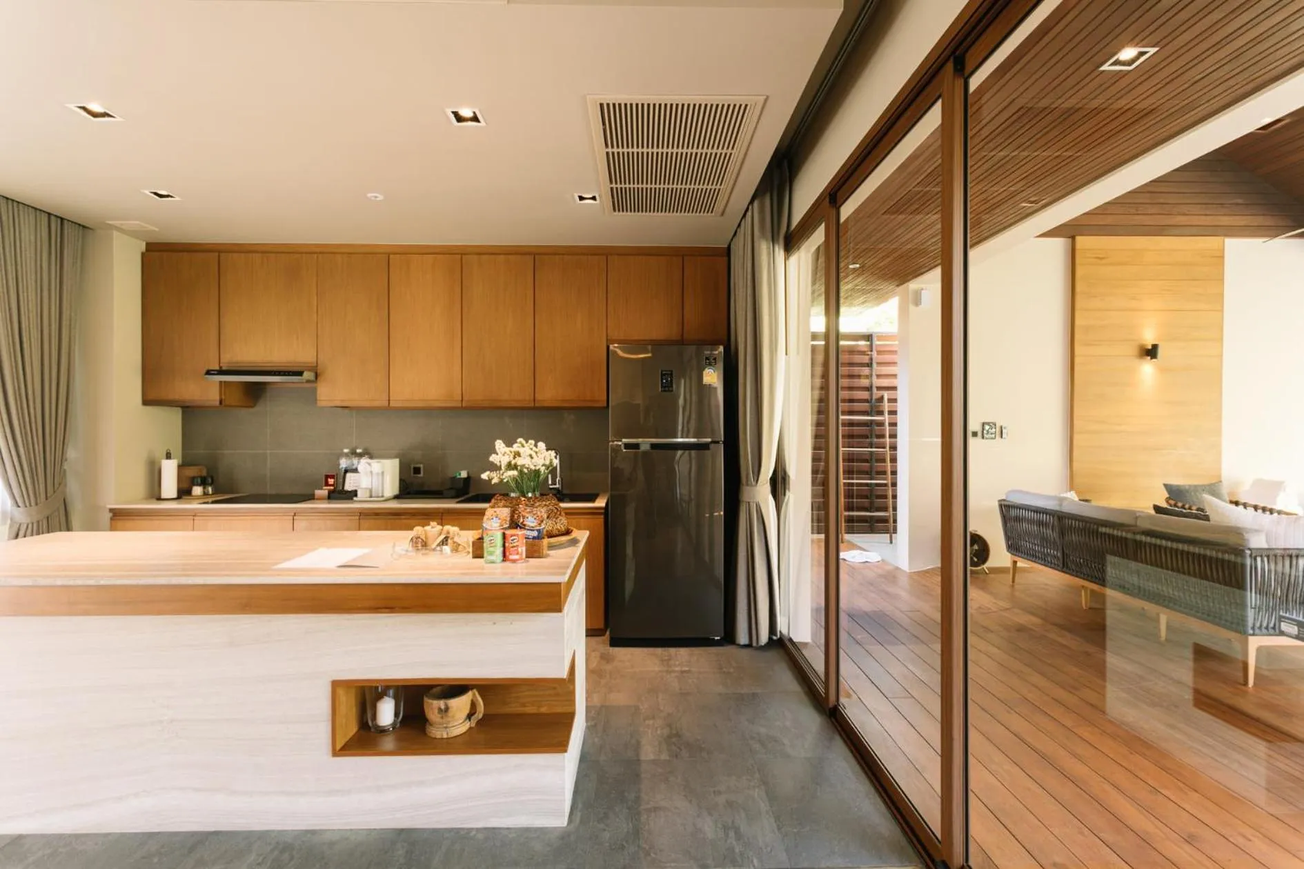 Kitchen or kitchenette in Rarin Villas