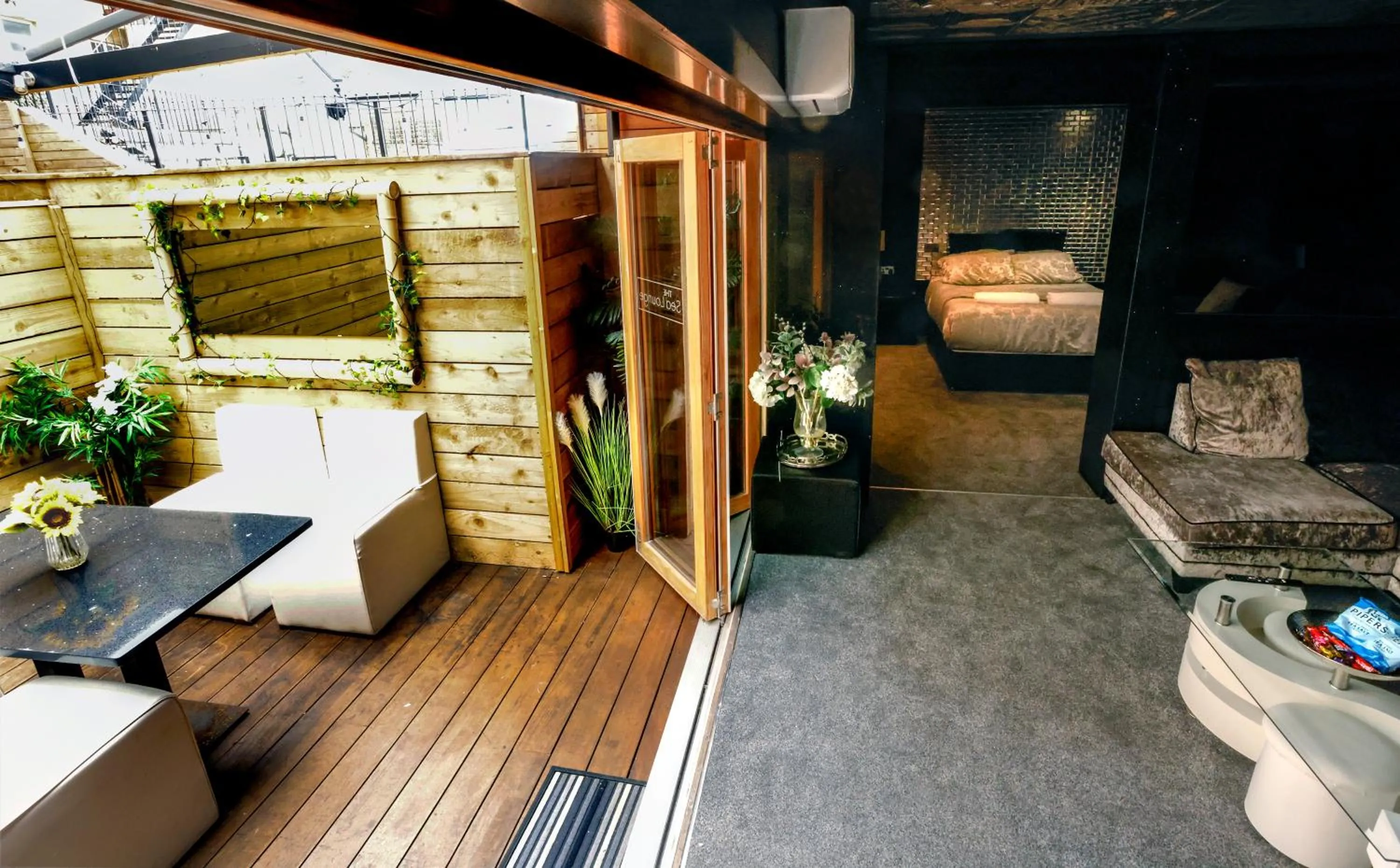 The Sea Lounge Accomodation