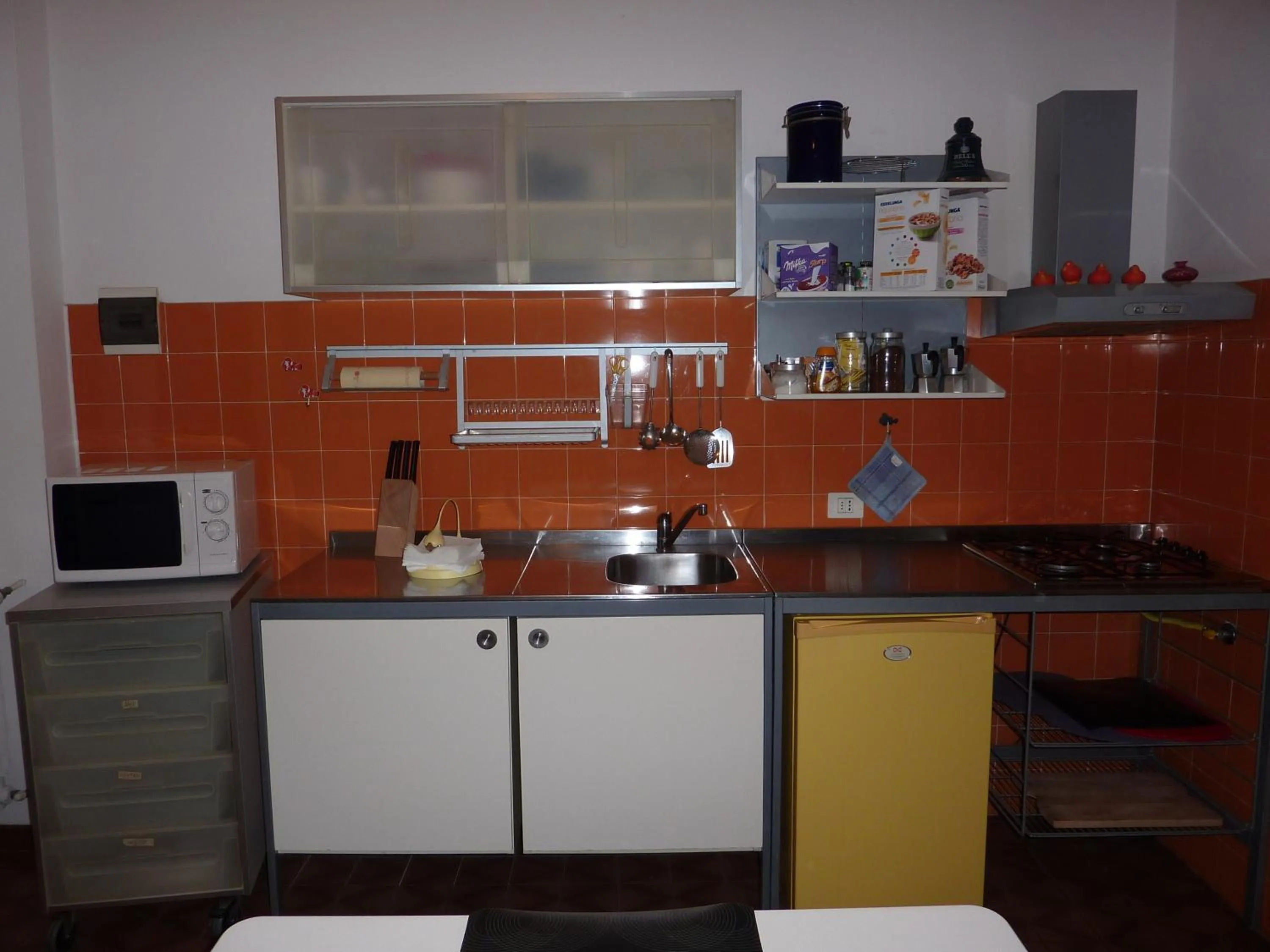 Communal kitchen in A Firenze da Paolo