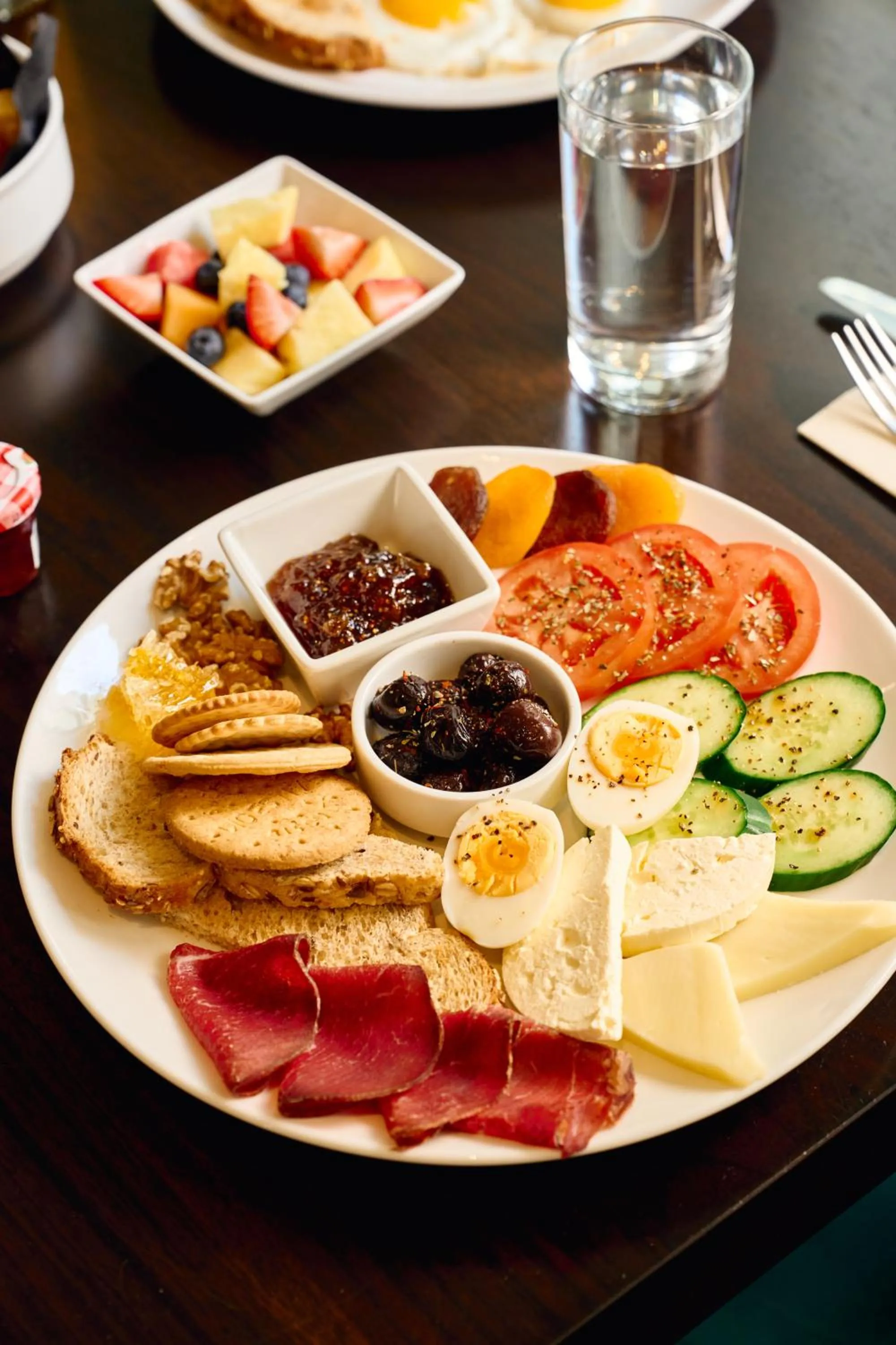 Food in The Marmara Park Avenue