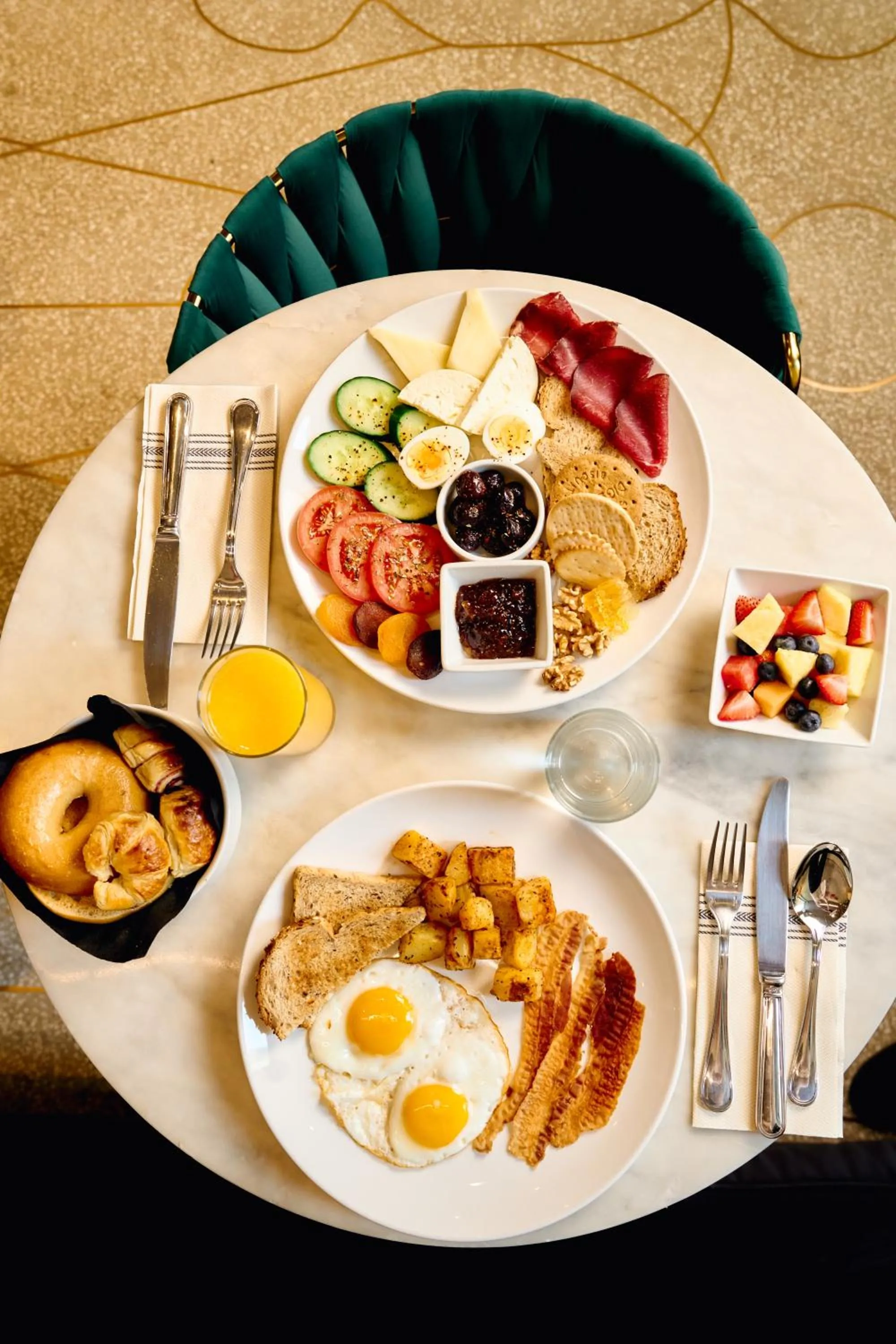 Food in The Marmara Park Avenue