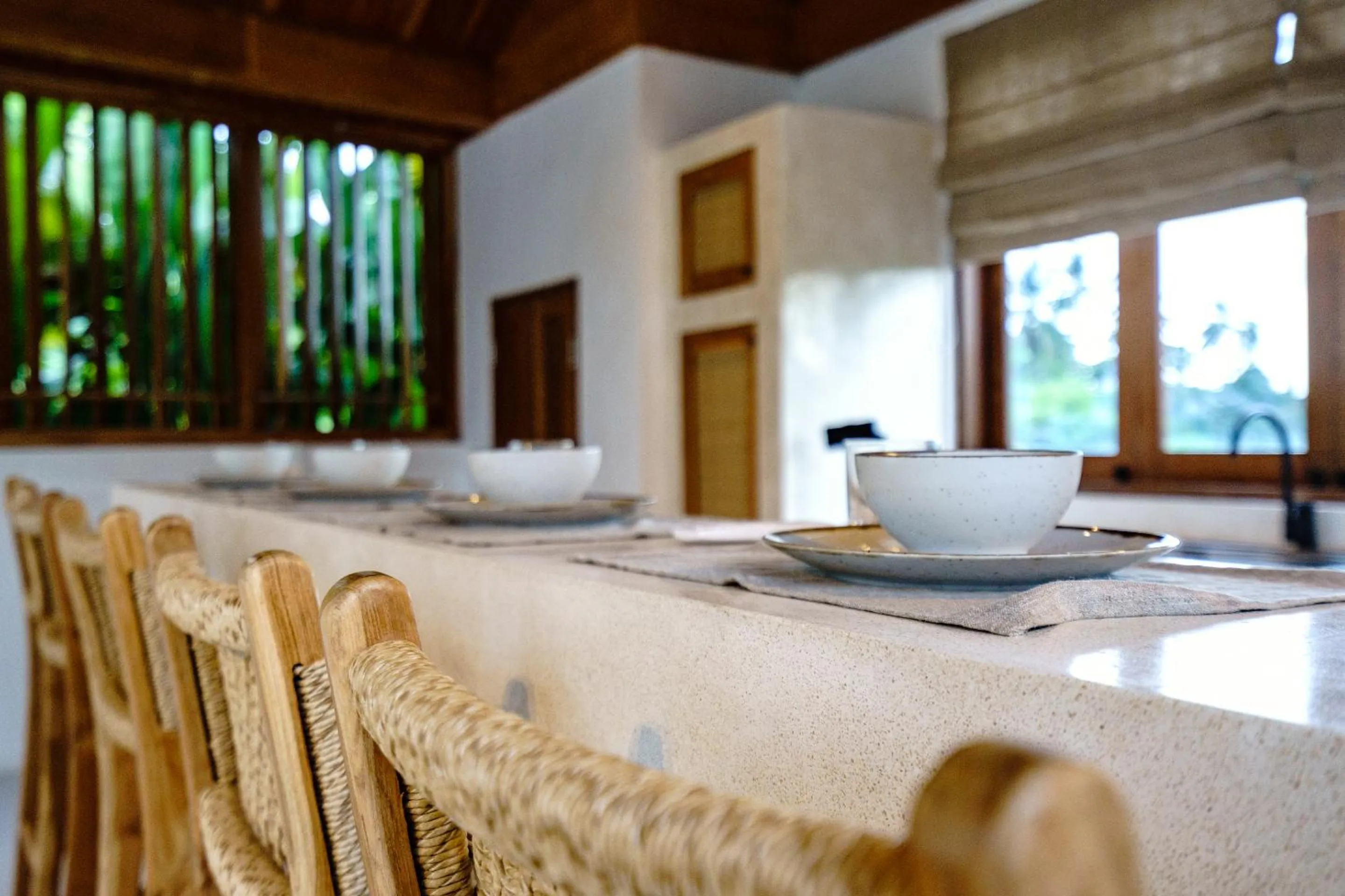 Dining area in Tembaga Garden Retreat - Privacy and Modern Comfort