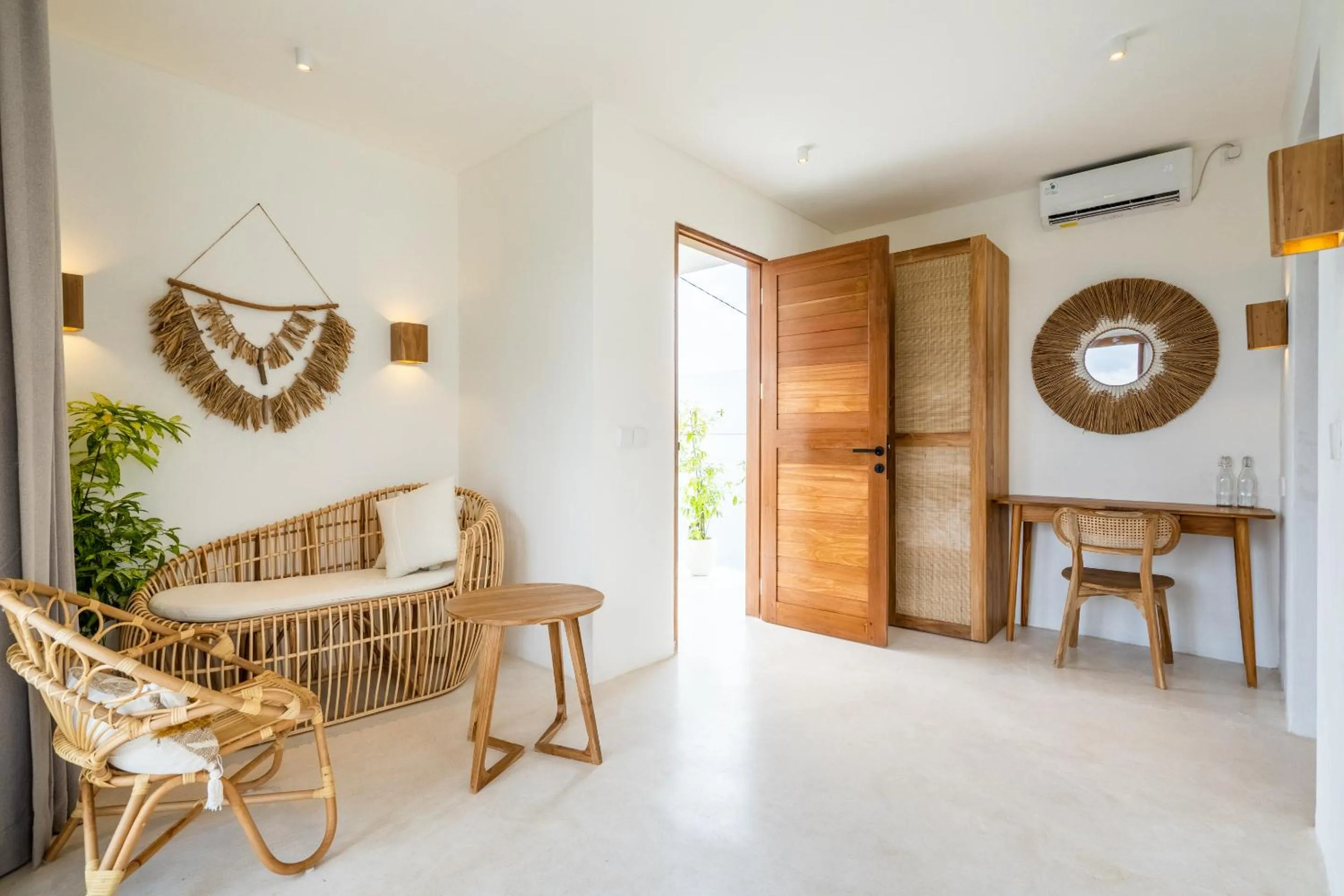 Seating area in Tembaga Garden Retreat - Privacy and Modern Comfort