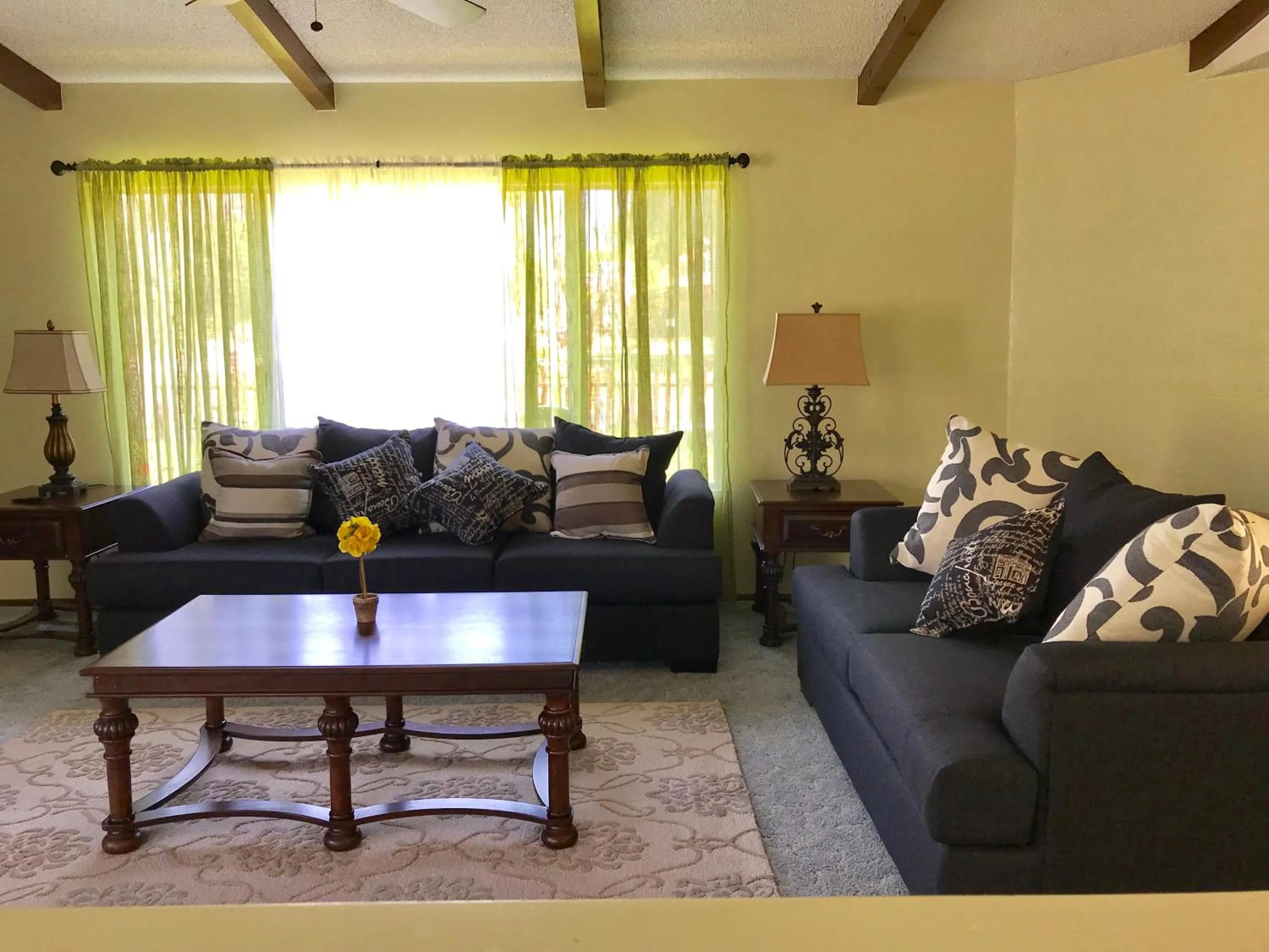 Living room in The River Inn