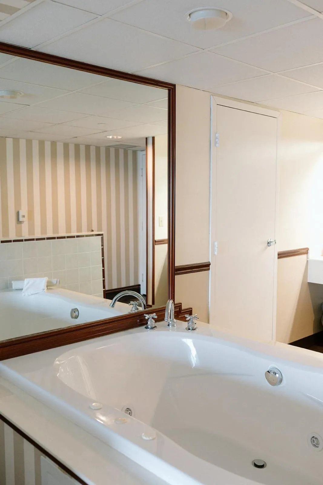 Bed in Bayshore Resort