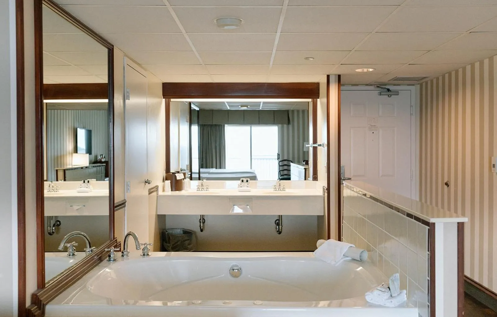 Bed in Bayshore Resort