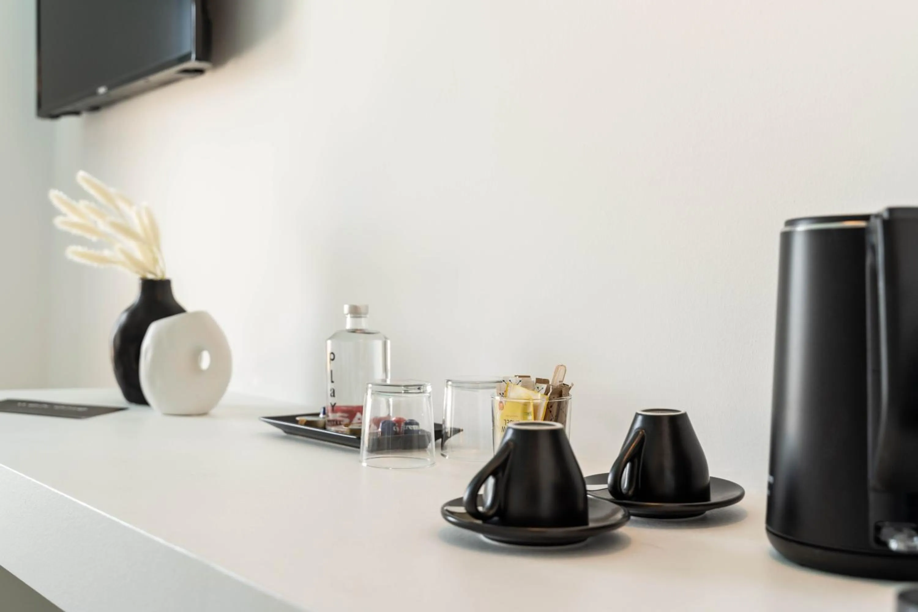 Coffee/tea facilities in Play Paros a member of Brown Hotels