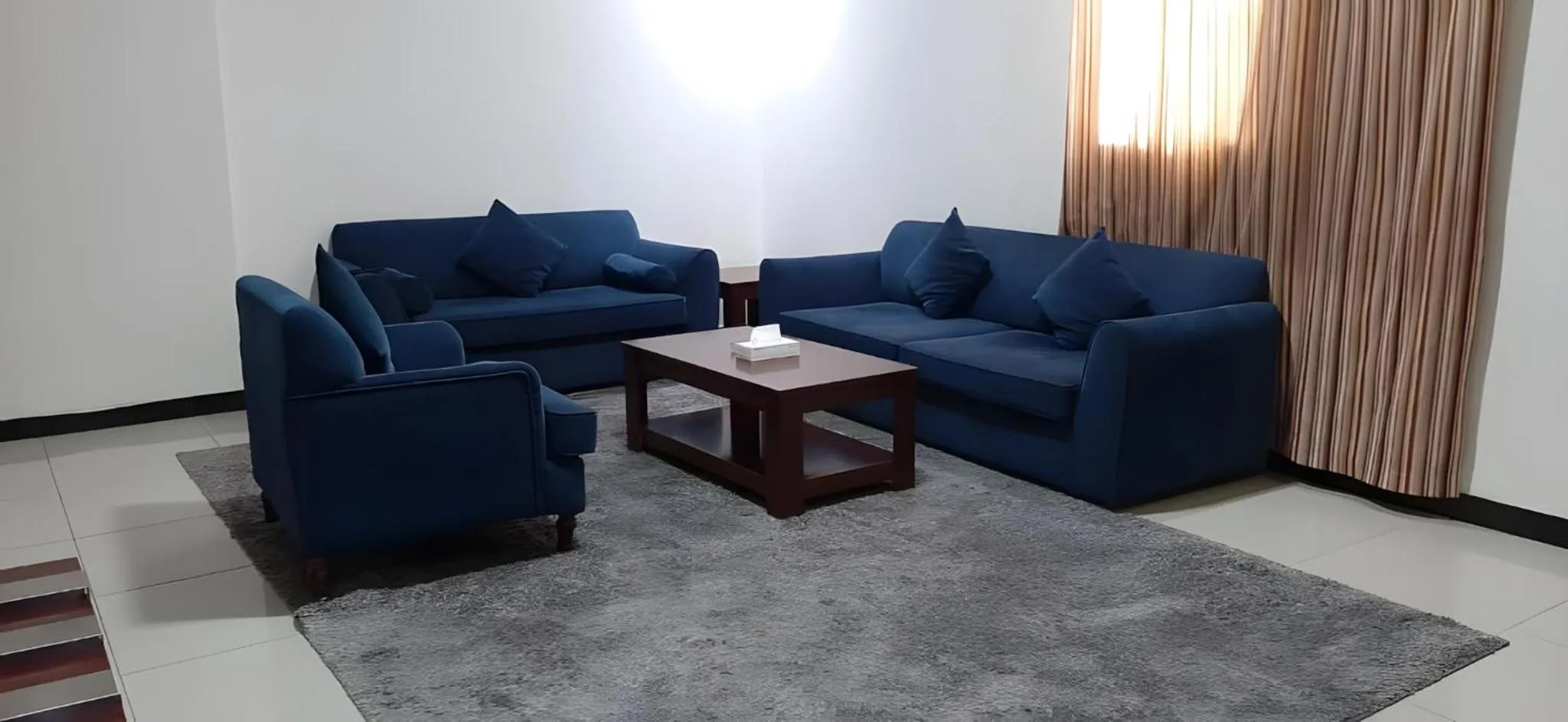 Seating area in شقق أهلين ثلاثة للشقق المخدومة