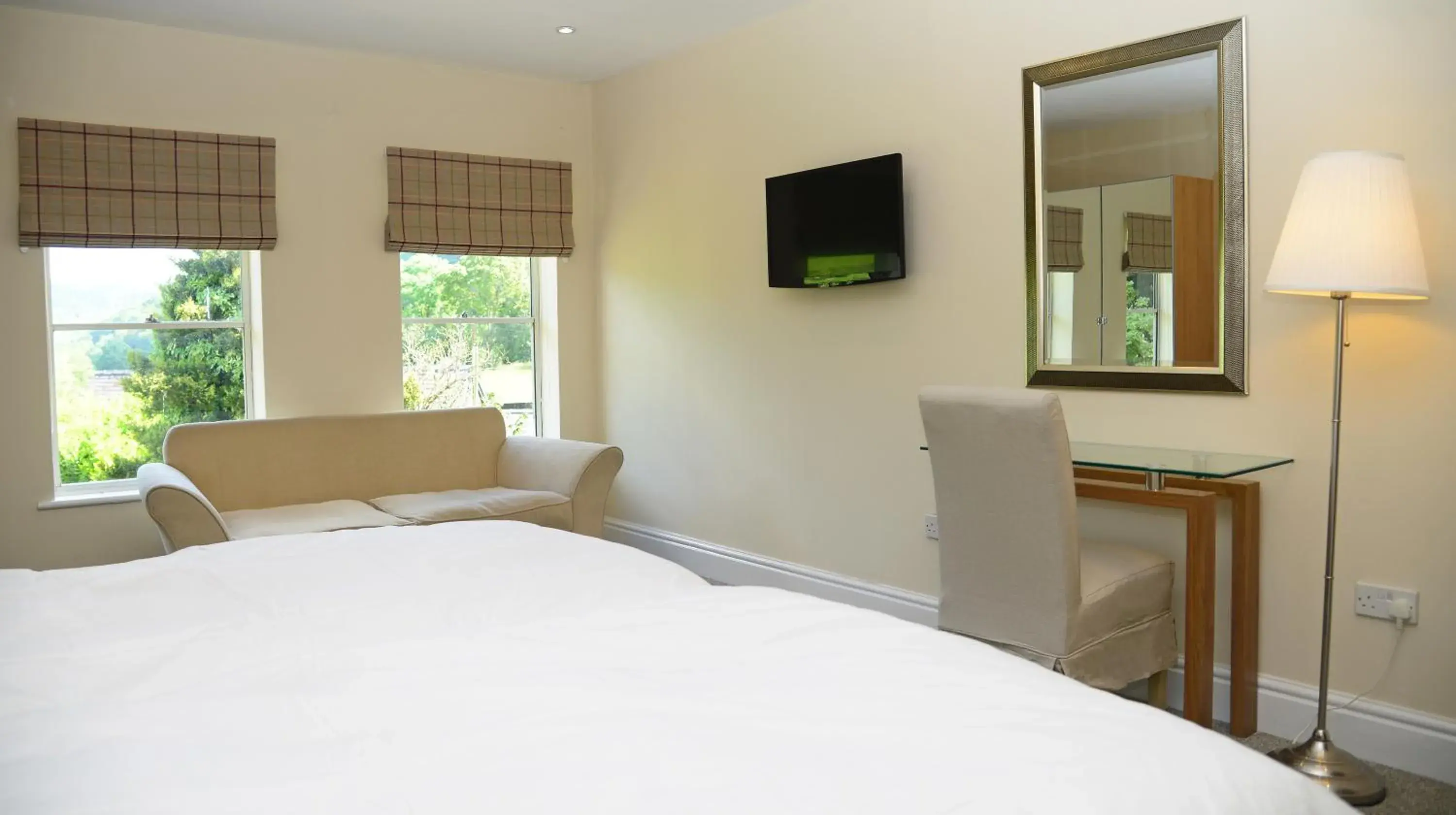 Superior Double or Twin Room with Garden View in The Mulberry Inn Superior Double or Twin Room with Garden View in The Mulberry Inn