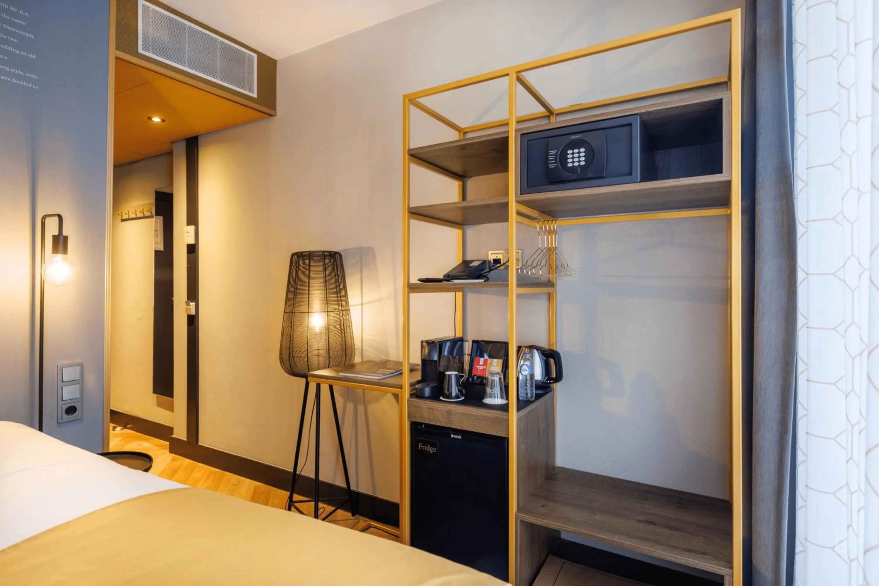 Coffee/tea facilities, Bed in Hotel Die Port van Cleve