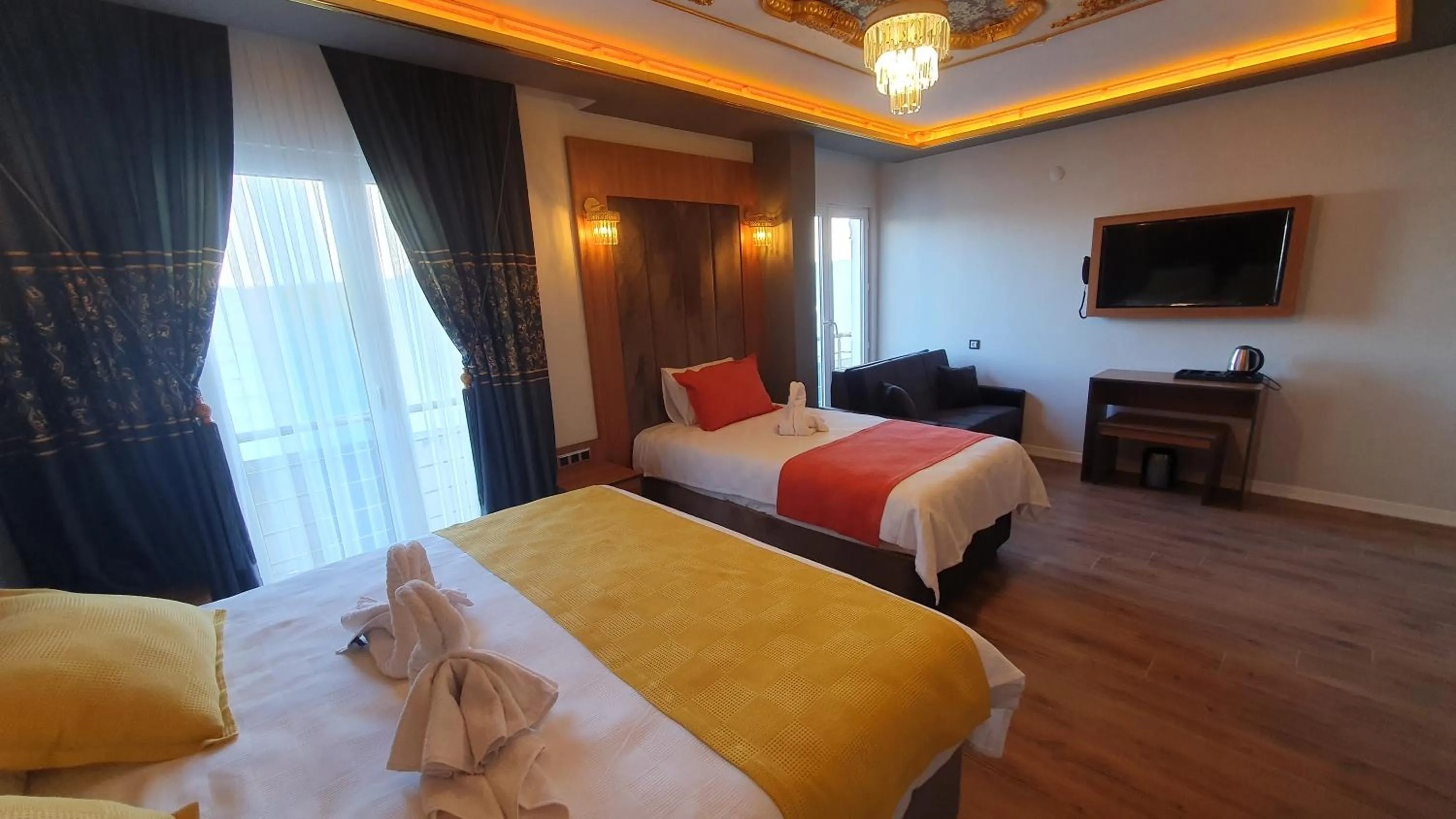 Photo of the whole room, Bed in Dimora Gold Hotel