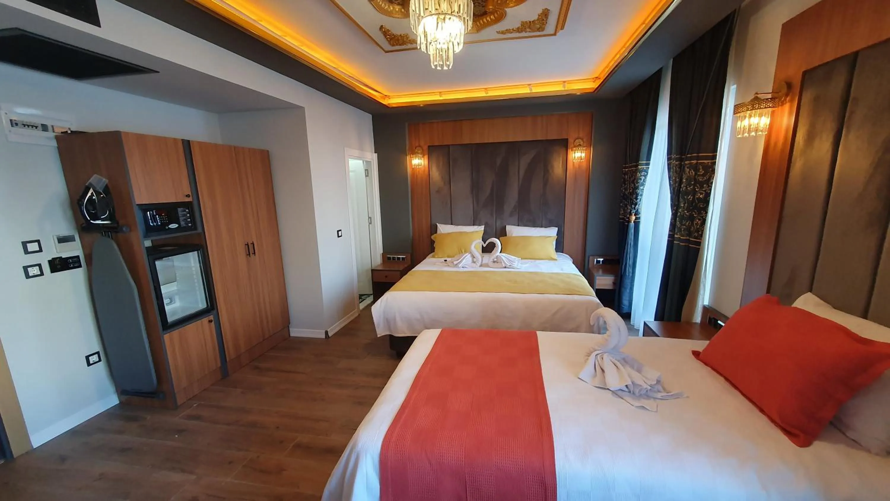 Photo of the whole room, Bed in Dimora Gold Hotel