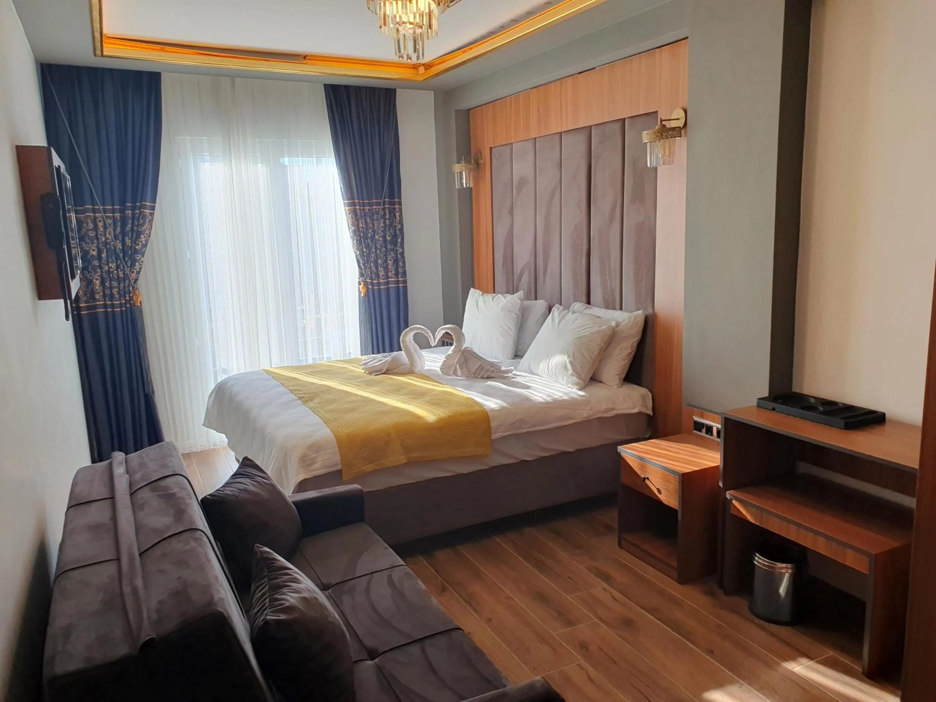 Photo of the whole room, Bed in Dimora Gold Hotel