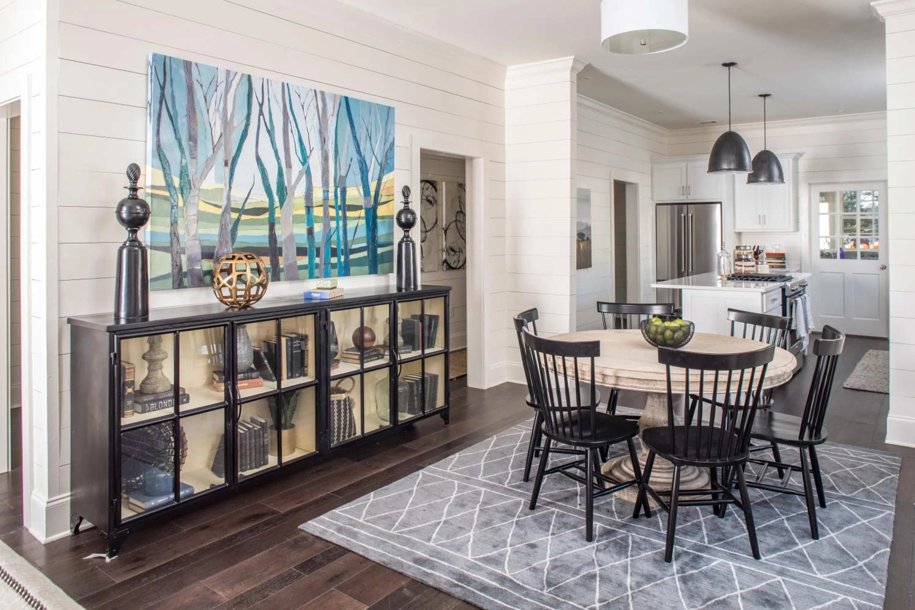 Kitchen or kitchenette in The Louis Hotel