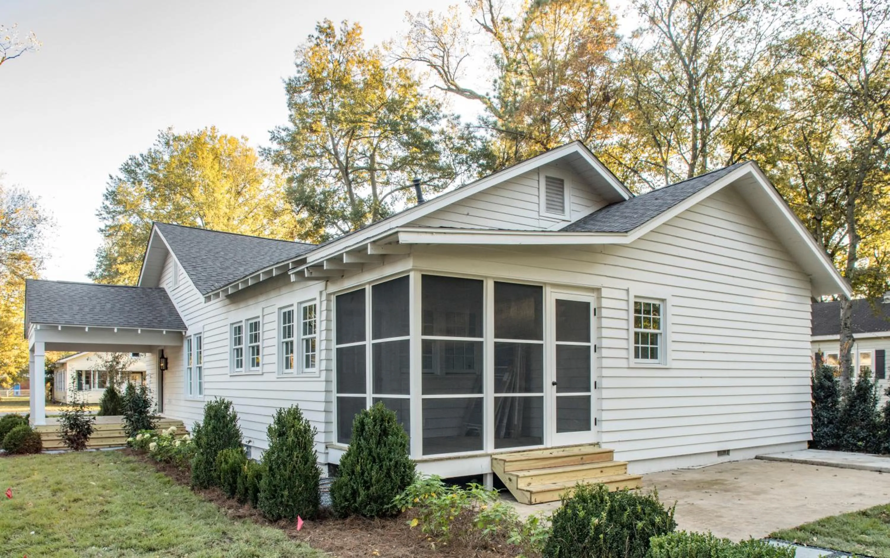 Property building in The Louis Hotel