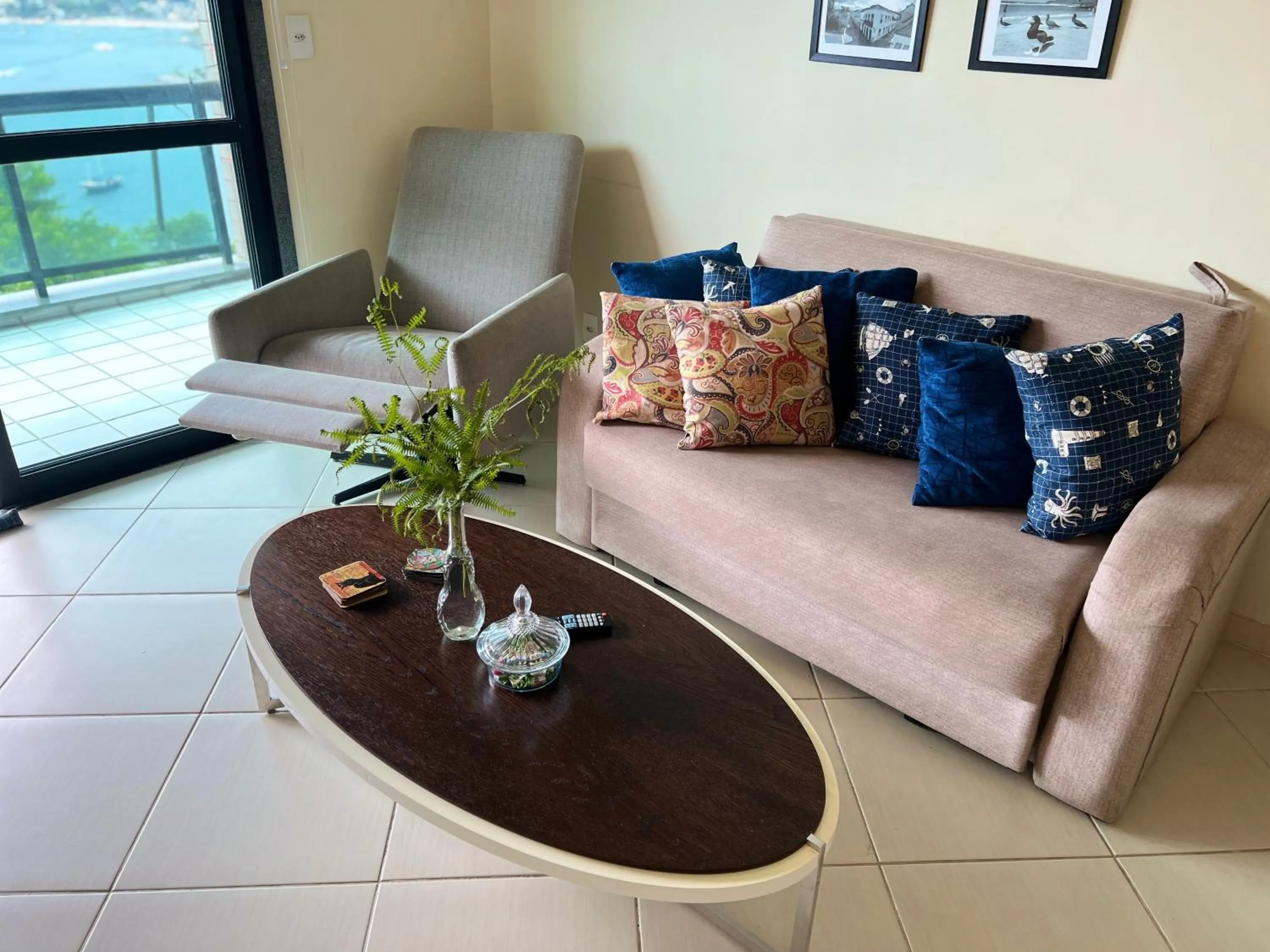 Seating Area in Porto Real